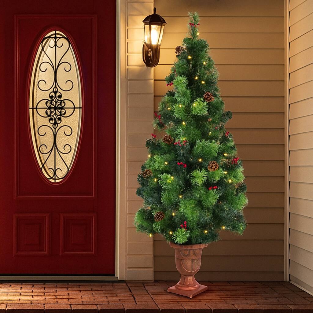 Angle. BreeBe - Artificial LED Xmas Tree with Berries & Pinecones – 5 Feet Tall - Green.
