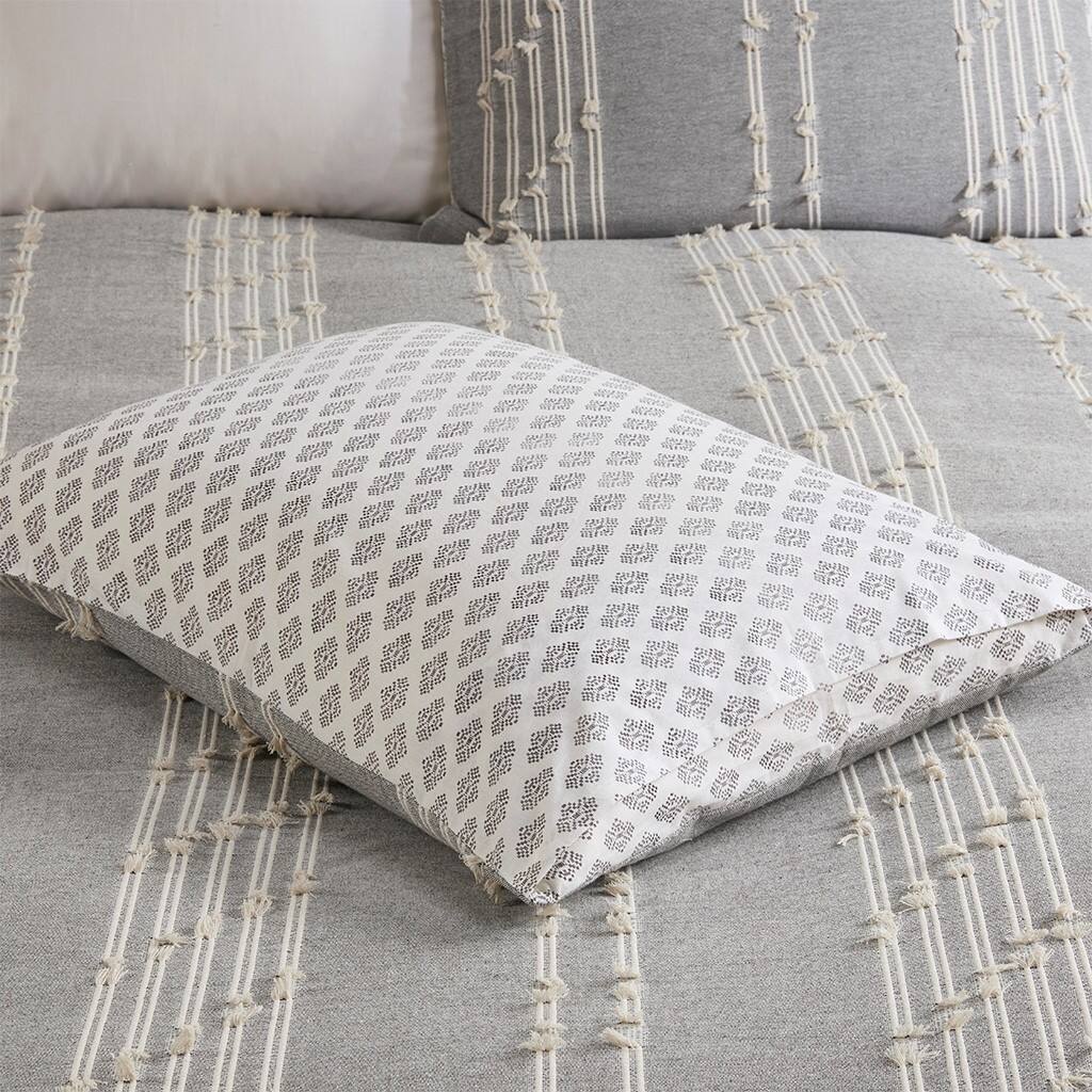 Alt View 3. Gracie Mills - Gracie Mills Trujillo 3-Piece Embroidered Stripes Cotton Jacquard Duvet Cover Set - Gray.