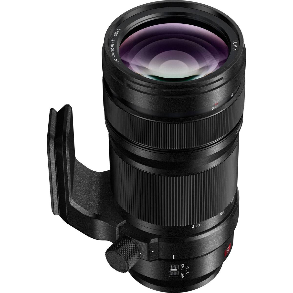 S PRO 1:4 70-200mm  
LUMIX  
0.92  
12  
200  
135  
ON .OFF  
O.I.S