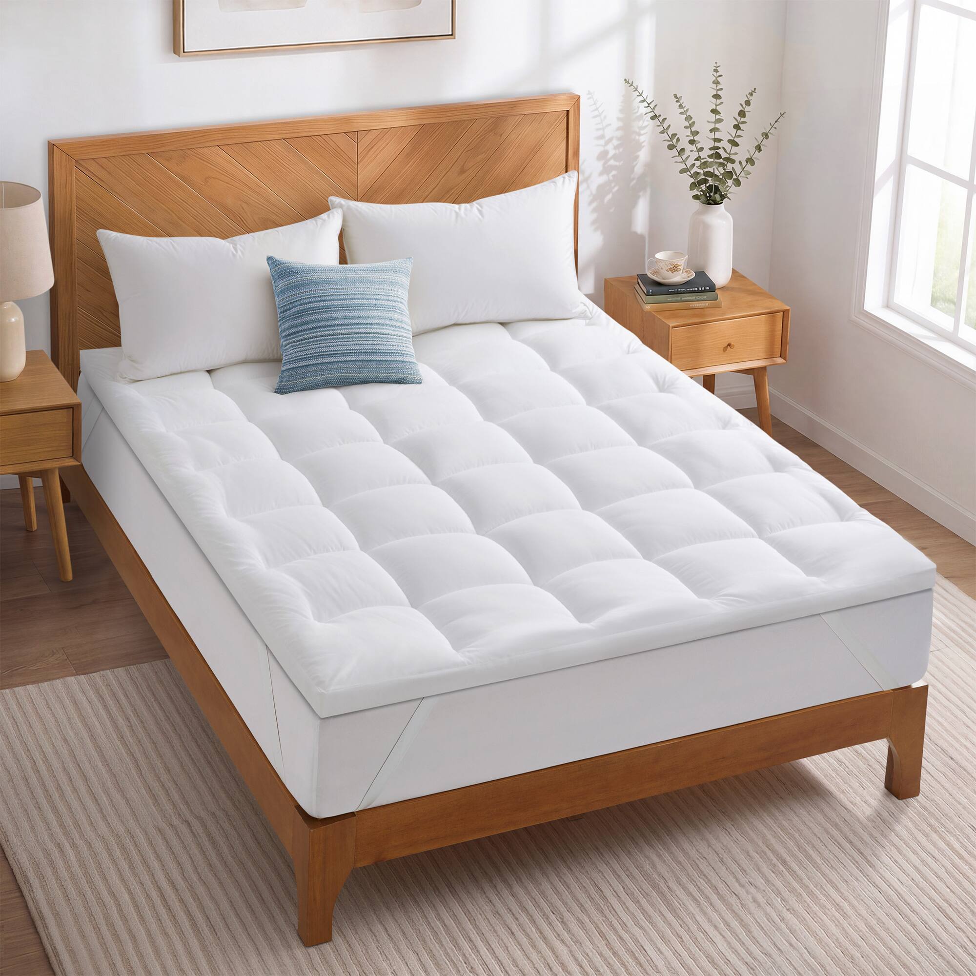 Angle. Peace Nest - Peace Nest Plush 2" Down Alternative Mattress Topper, Queen - White.
