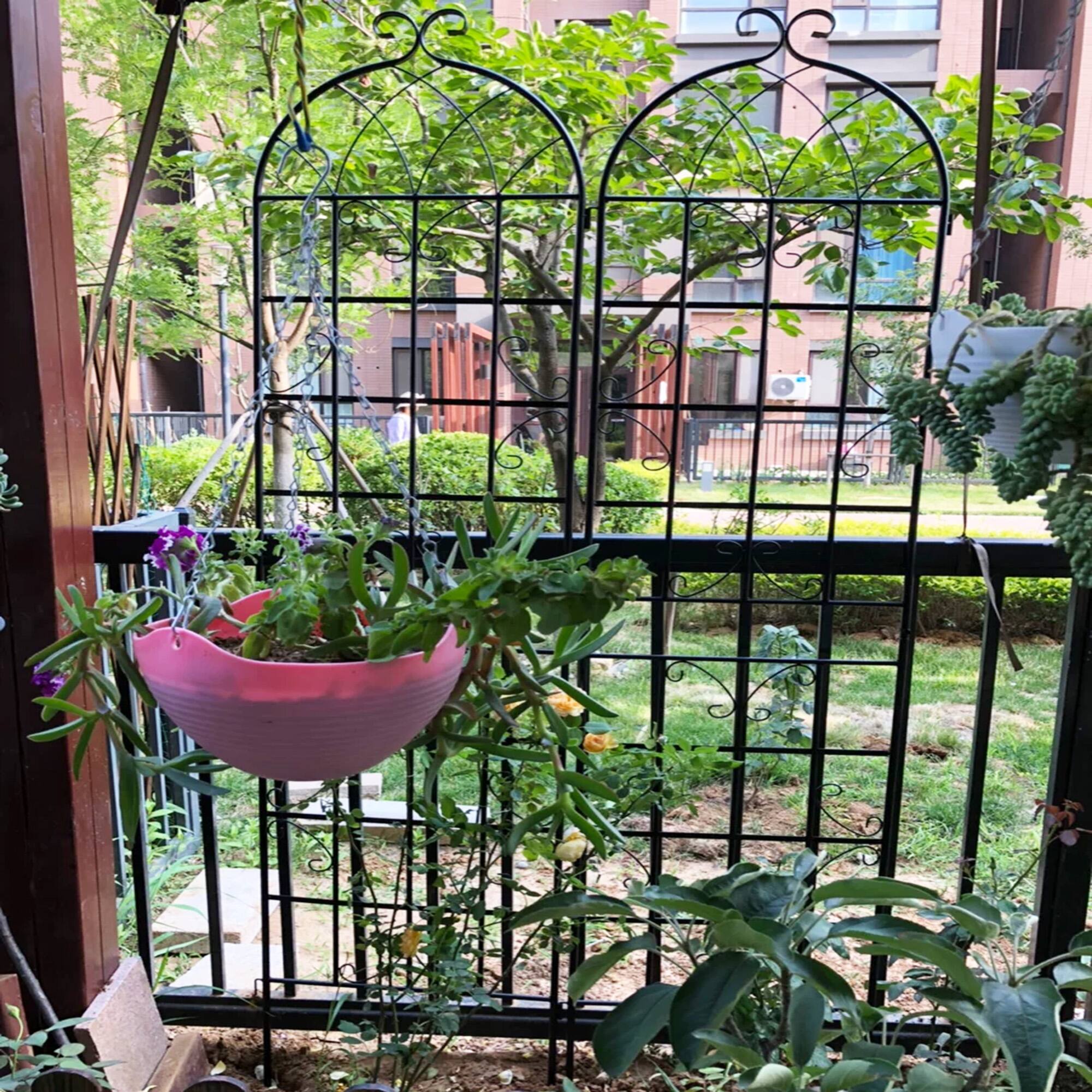 Alt View 5. Loheer - 4 Pack Metal Garden Trellis for Climbing Plants Outdoor Flower Support - Black.