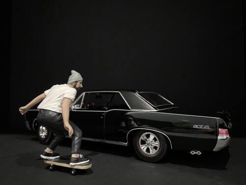 Left. American Diorama - Skateboarder Figurine II for 1/24 Scale Models by American Diorama - Multi.