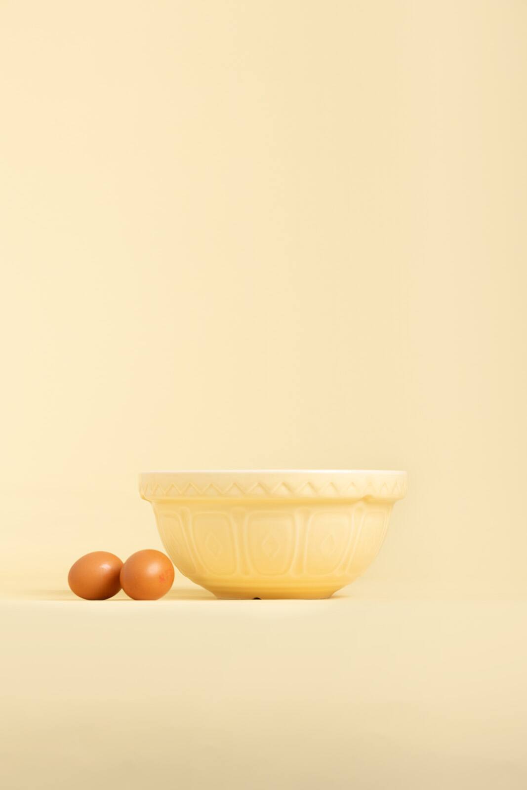 Alt View 1. Mason Cash - Color Mix Yellow Size 24 Mixing Bowl, 2.15 Quart - Yellow.