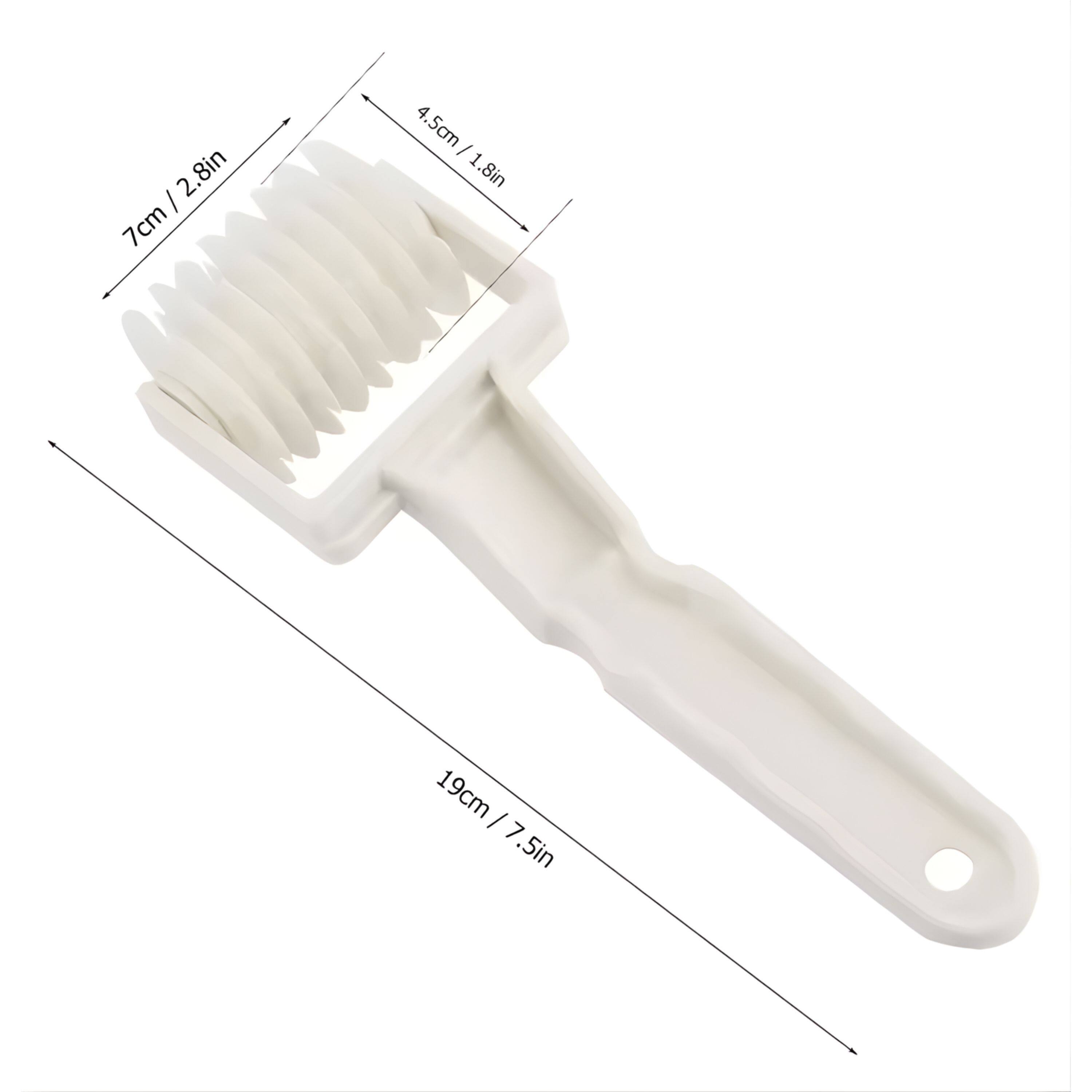 2.8in / 7cm  
4.5cm / 1.8in  
19cm / 7.5in
