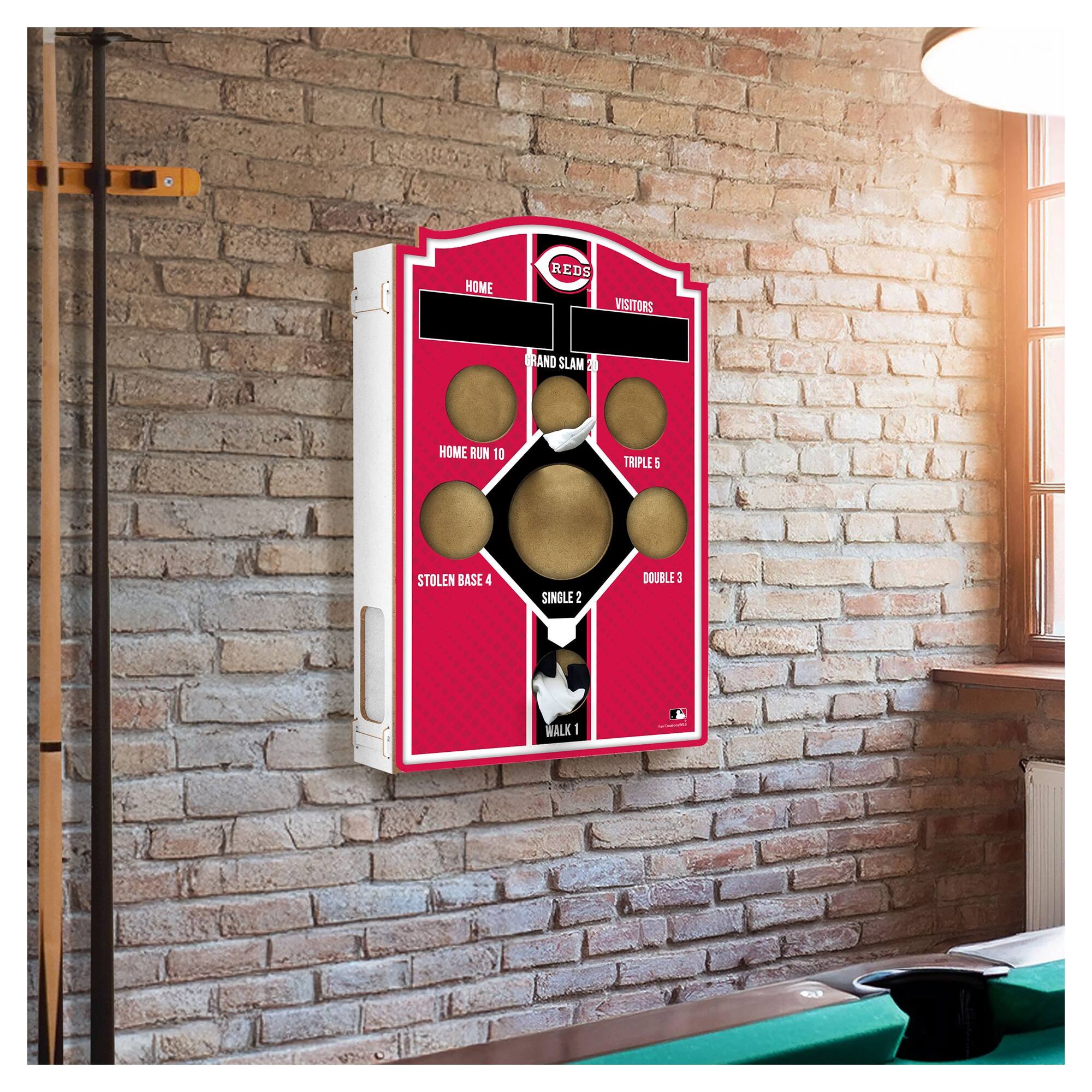 HOME  
REDS  
VISITORS  

GRAND SLAM 0  
HOME RUN 10  
TRIPLE 5  
SINGLE 2  
DOUBLE 1  
WALK 1  
STOLEN BASE 4