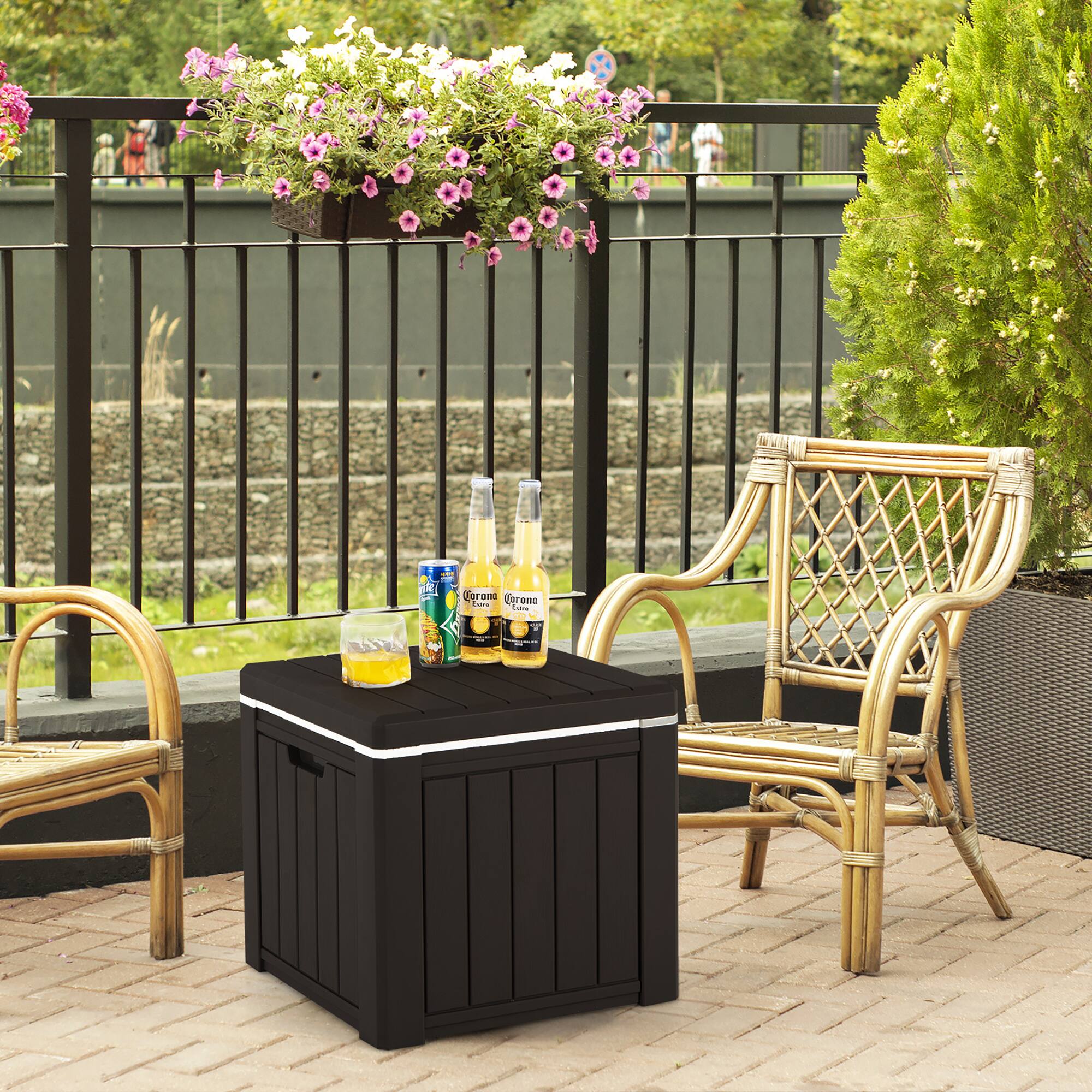 The text on the image reads:

"Corona"