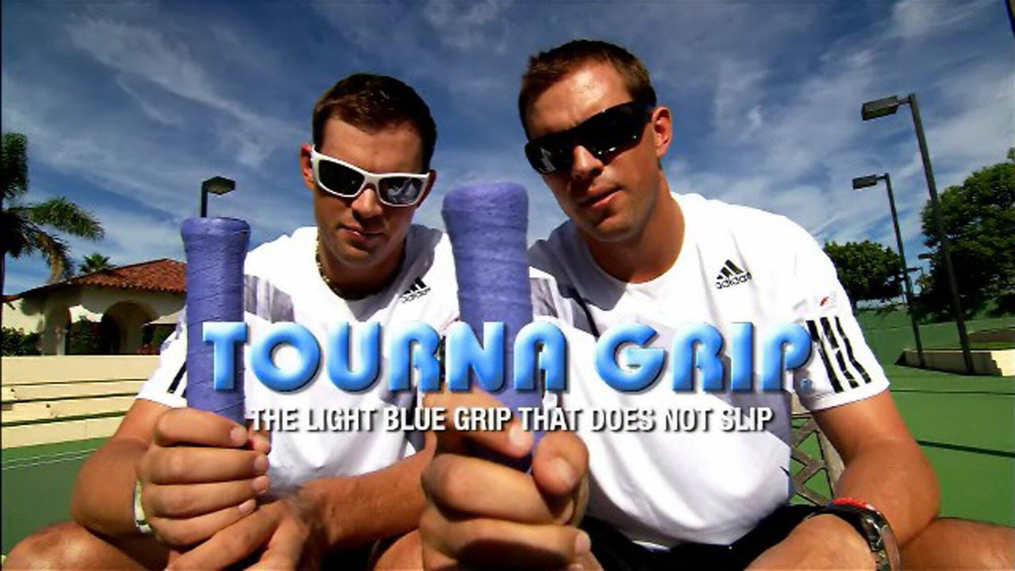 TOURNA GRIP  
THE LIGHT BLUE GRIP THAT DOES NOT SLIP