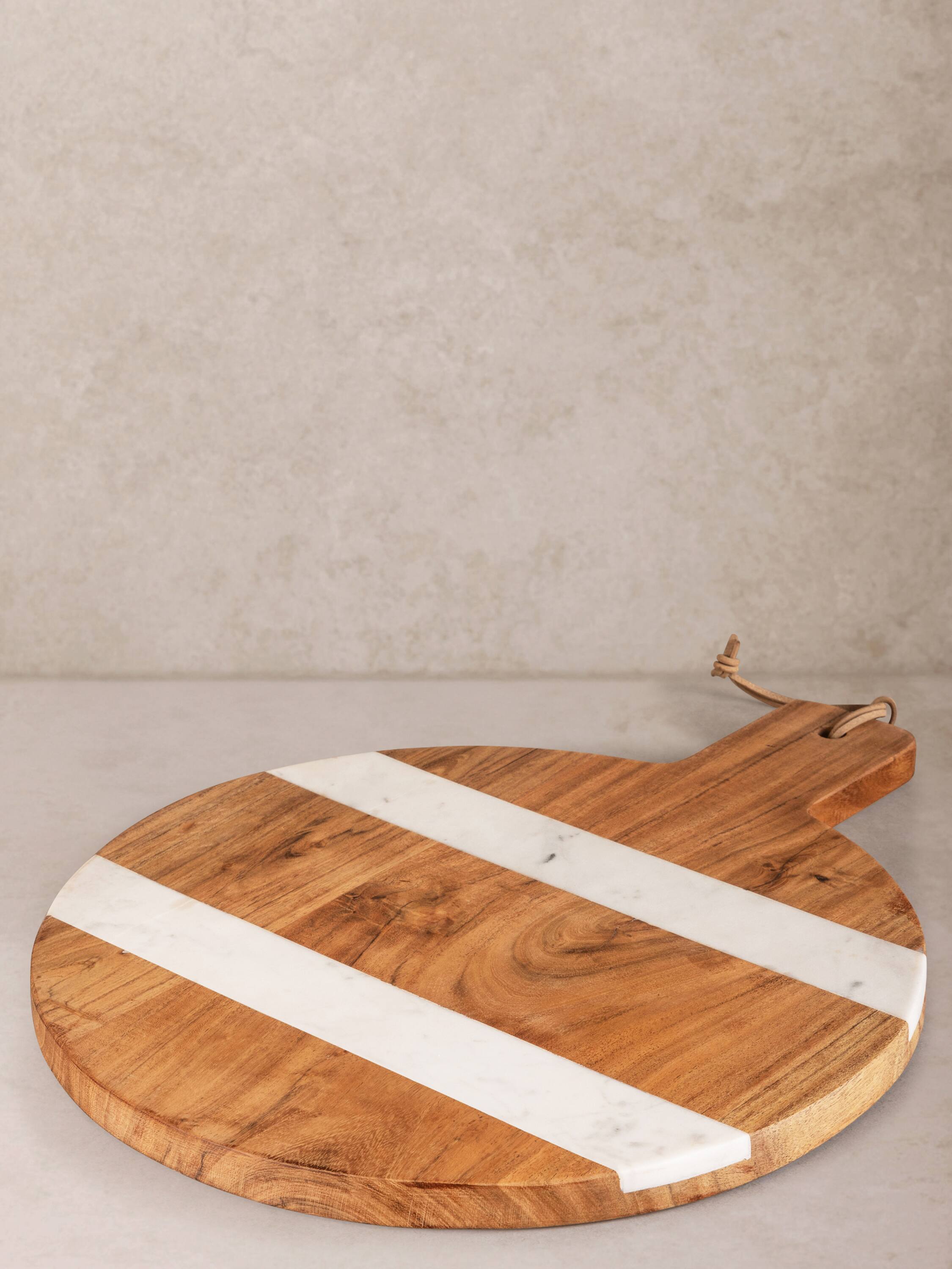 Angle. GAURI KOHLI - Mandawa Cutting Board - Brown and White.