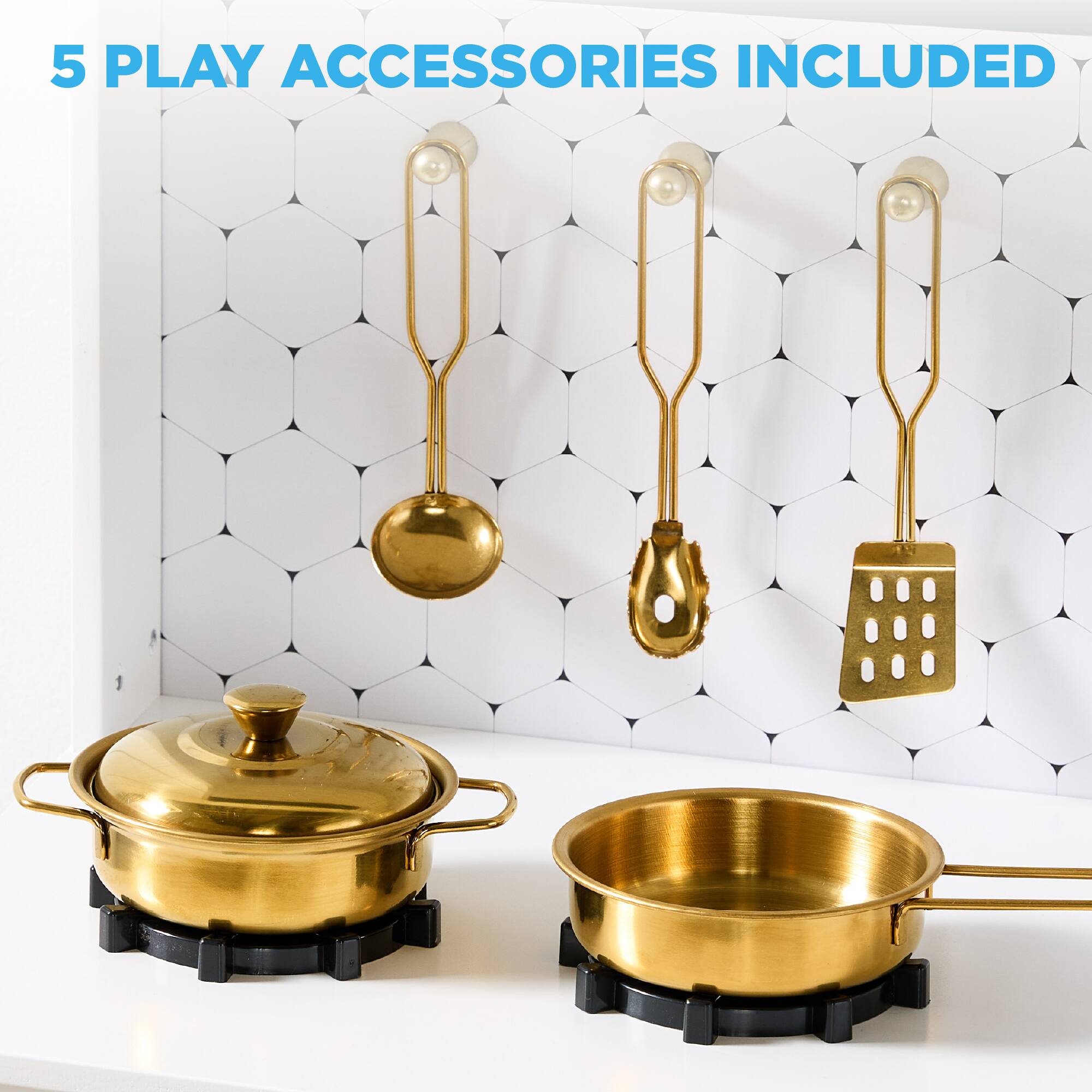 5 PLAY ACCESSORIES INCLUDED