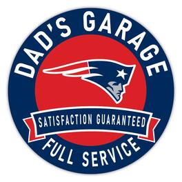 Fan Creations - 16" Dad's Garage Wood Sign - Multicolor