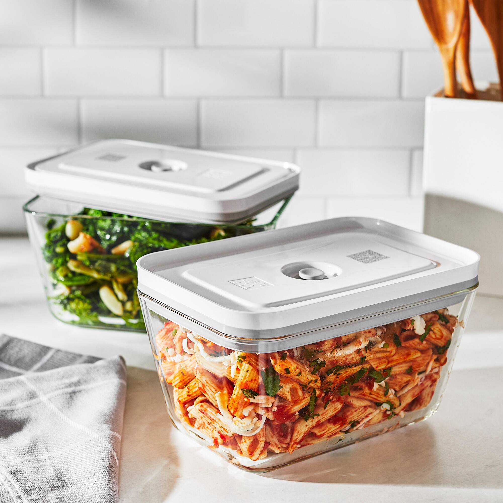 Alt View 1. ZWILLING - ZWILLING Fresh & Save 2-pc Glass Airtight Food Storage Container, Meal Prep Container - Large - Clear.