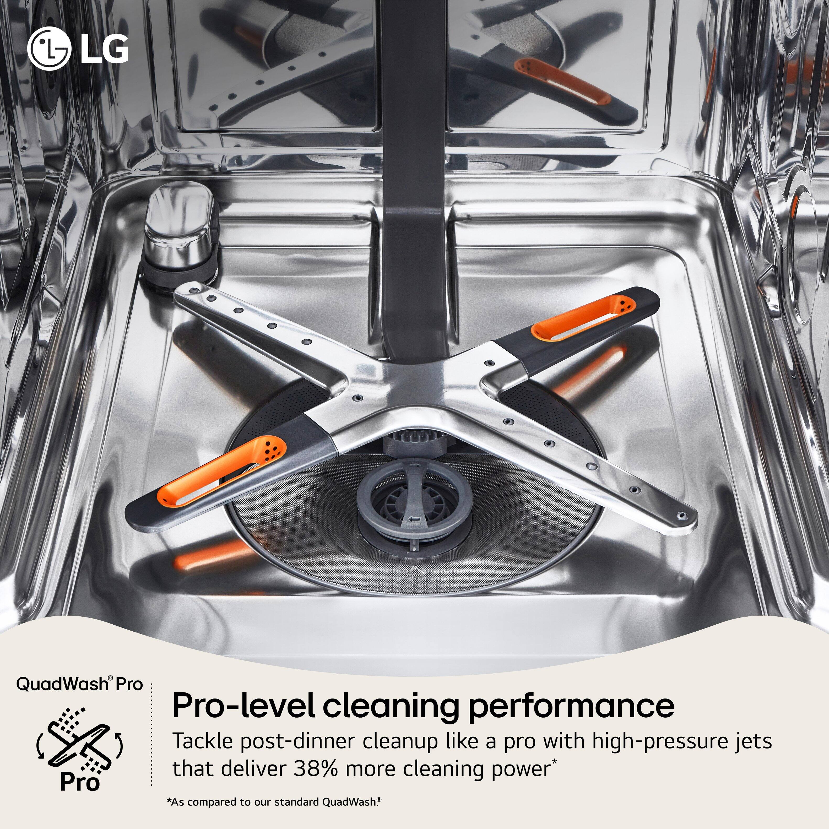 LG QuadWash Pro  
Pro-level cleaning performance  
Tackle post-dinner cleanup like a pro with high-pressure jets that deliver 38% more cleaning power*  
*As compared to our standard QuadWash.