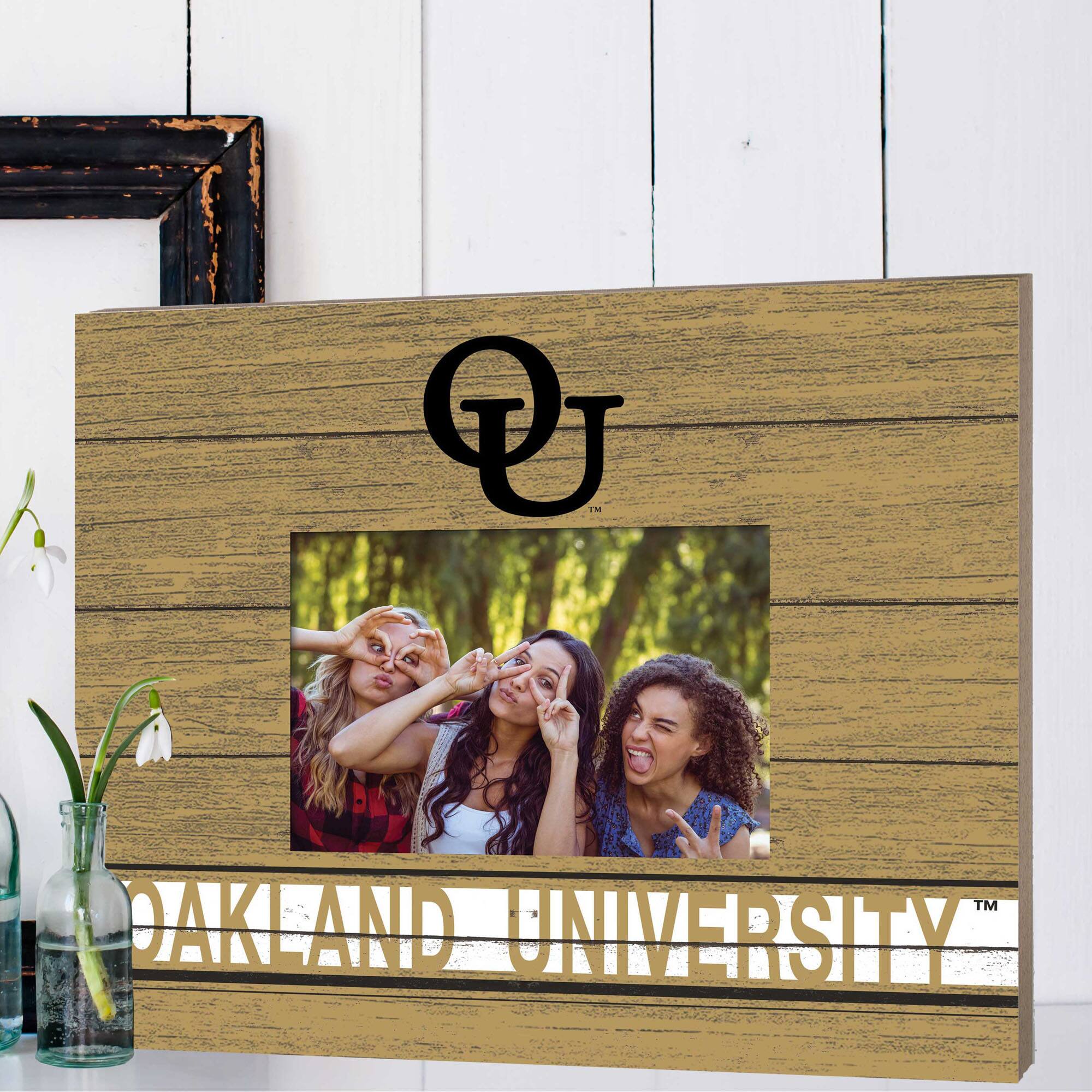 OAKLAND UNIVERSITY