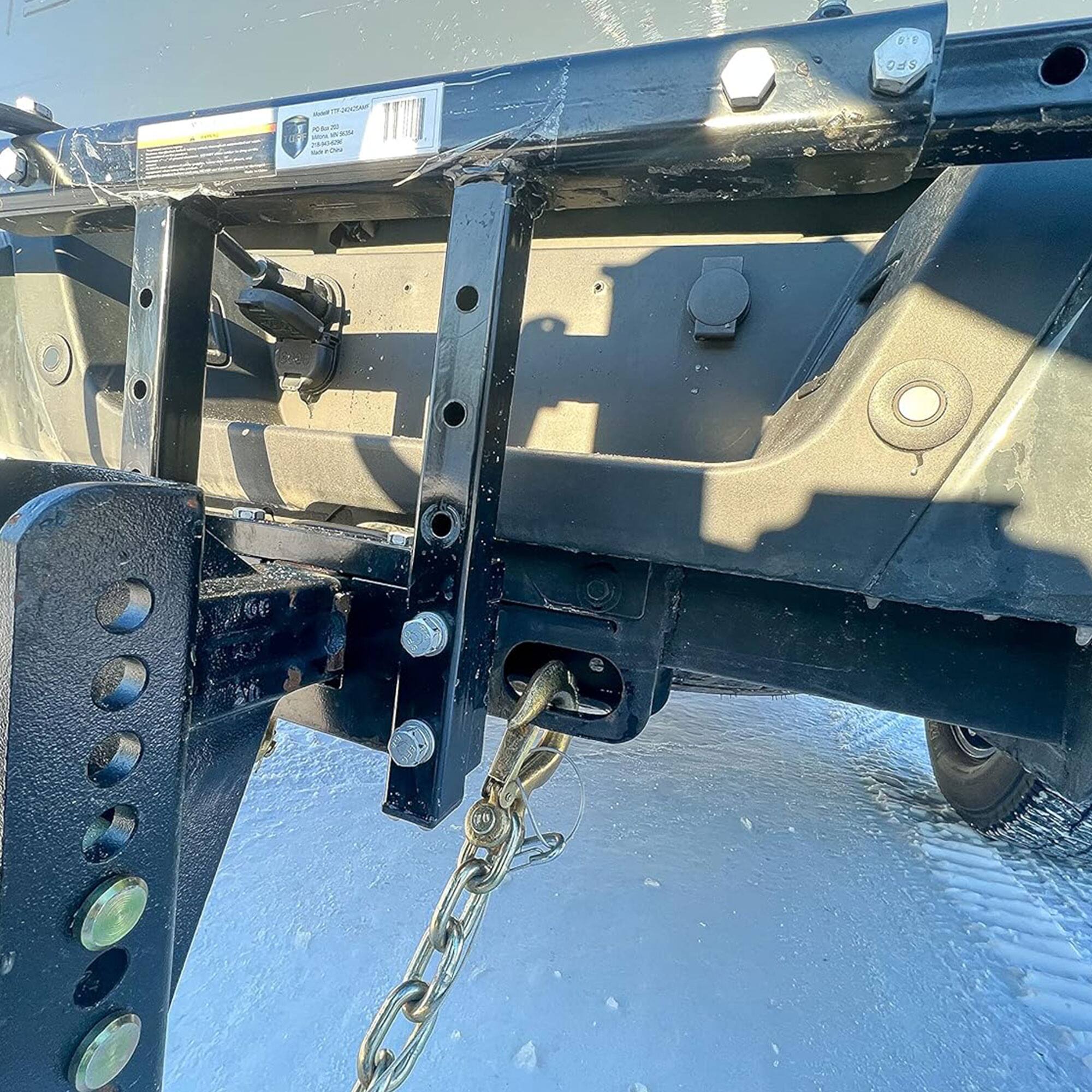 The text on the image reads:

"MAX TOW 2000 LBS
PC 88 2000 LBS
781-880-0000
www.boatlift.com"