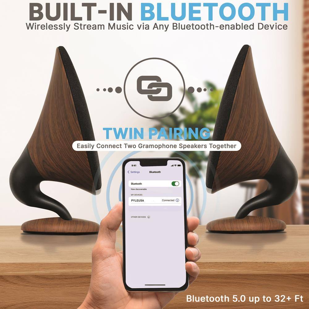 BUILT-IN BLUETOOTH  
Wirelessly Stream Music via Any Bluetooth-enabled Device  

TWIN PAIRING  
Easily Connect Two Gramophone Speakers Together  

Bluetooth 5.0 up to 32+ Ft
