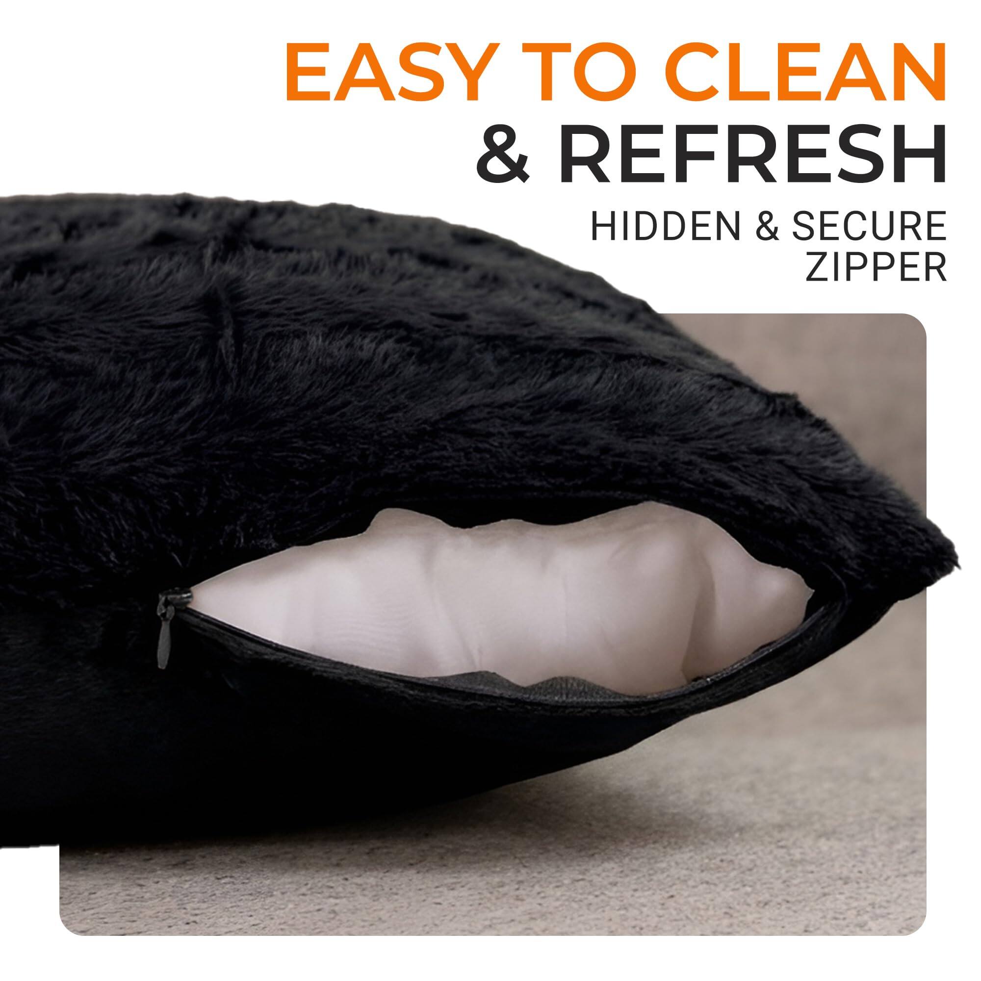 EASY TO CLEAN & REFRESH  
HIDDEN & SECURE ZIPPER