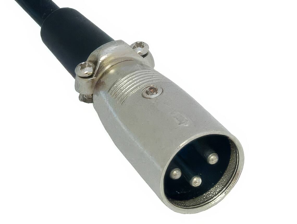 Angle. Cable Leader - XLR 3-Pin Male to Female Balanced Microphone Extension Cable, 22 AWG Shielded for Mixer, Preamp, Powered Speaker - Black.