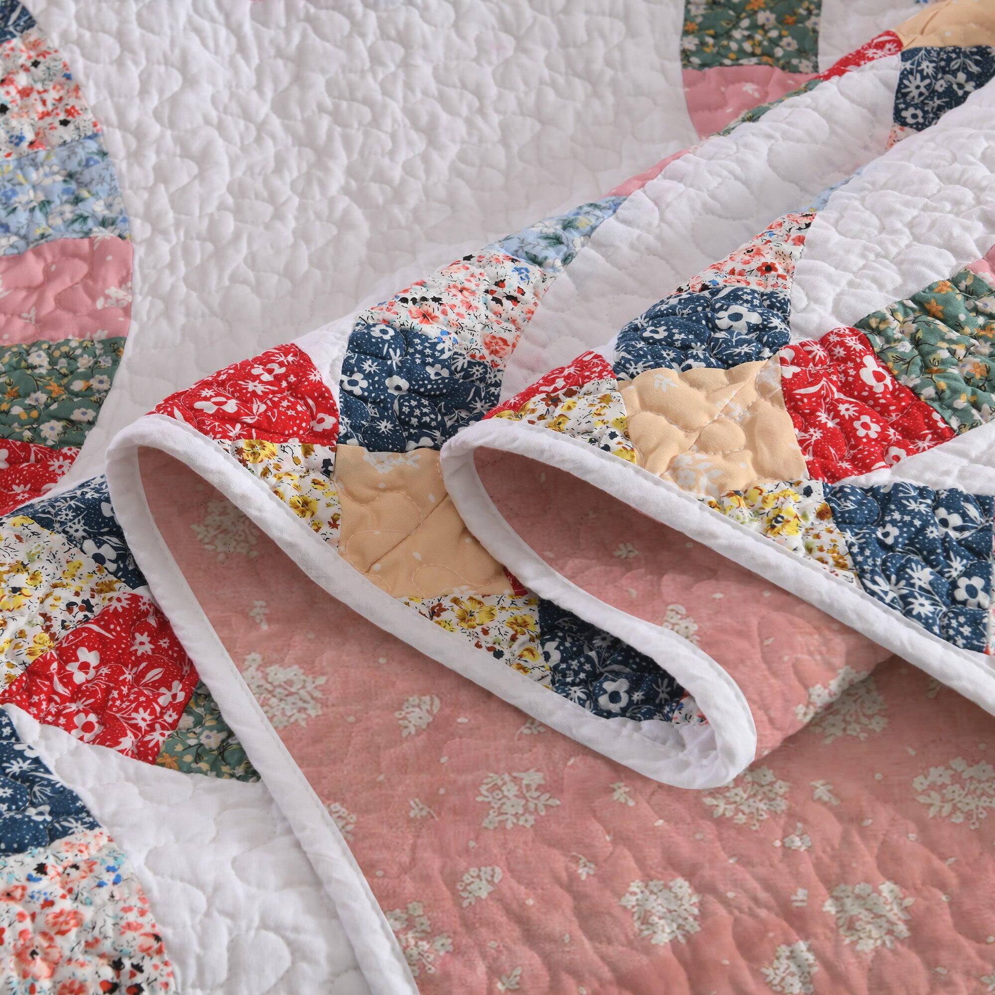 Alt View 1. MarCielo - MarCielo 3 Pcs 100% Cotton Double-Ring Patchwork Quilt Bedspread Set - Multicolored.