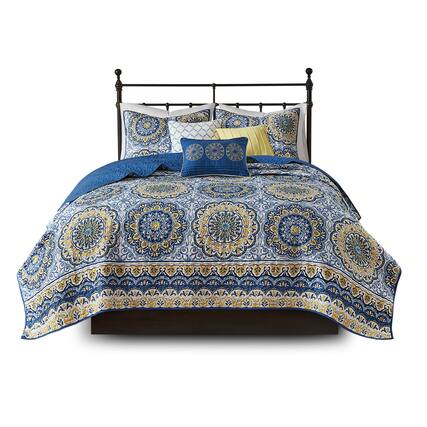 Front. Gracie Mills - Gracie Mills Lilly 6 Piece Medallion Reversible Quilt Set with Decorative Pillows - Blue.