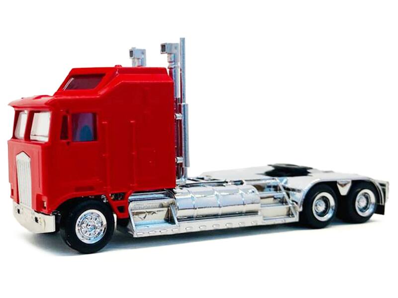 Angle. Promotex - Kenworth K100 with 5-Bar Grill and XXL Chassis Red 1/87 (HO) Plastic Model by Promotex - Red.