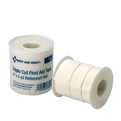 FIRST AID ONLY
Triple Cut First Aid Tape
2" x 5 yd Waterproof Roll
United Corporation
FrstAidOnly.com
T31216-revA
66 o 92265