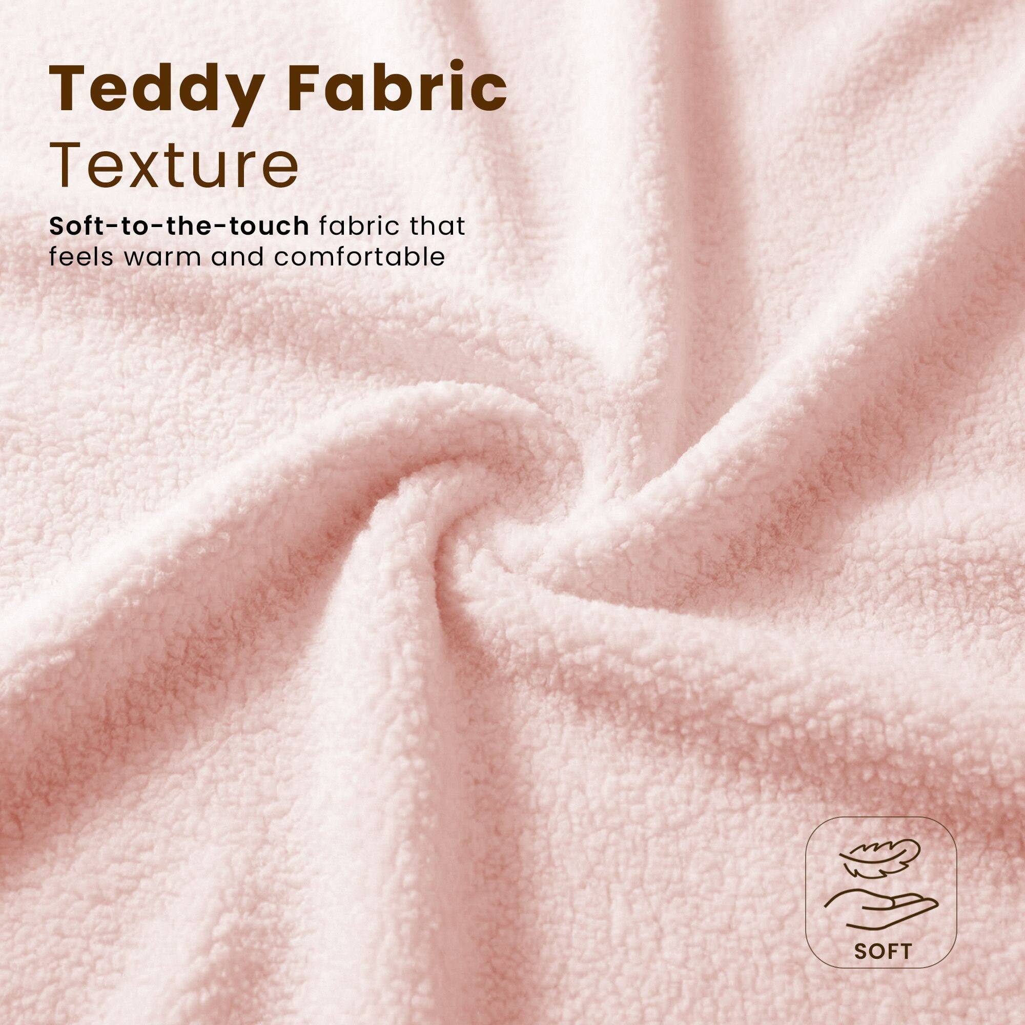 Teddy Fabric Texture

Soft-to-the-touch fabric that feels warm and comfortable

SOFT