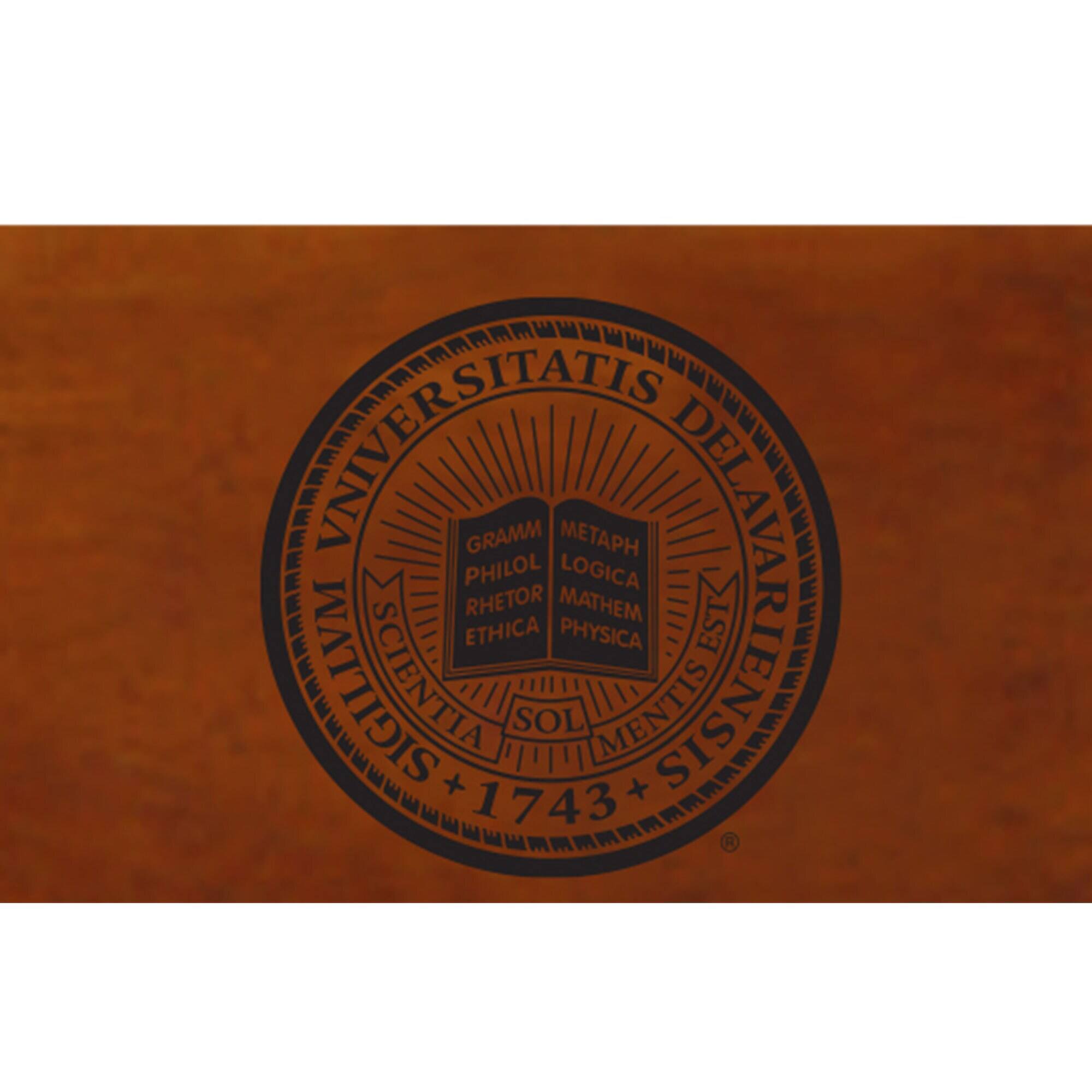 UNIVERSITATIS DE BELARUS  
GRAMM  
PHILOLOGIA  
RHETOR  
ETHICA  
LOGICA  
METAPHYSICA  
MATHES  
PHYSICA  
SCIENTIA  
BELAVARIENSE EST  
1743