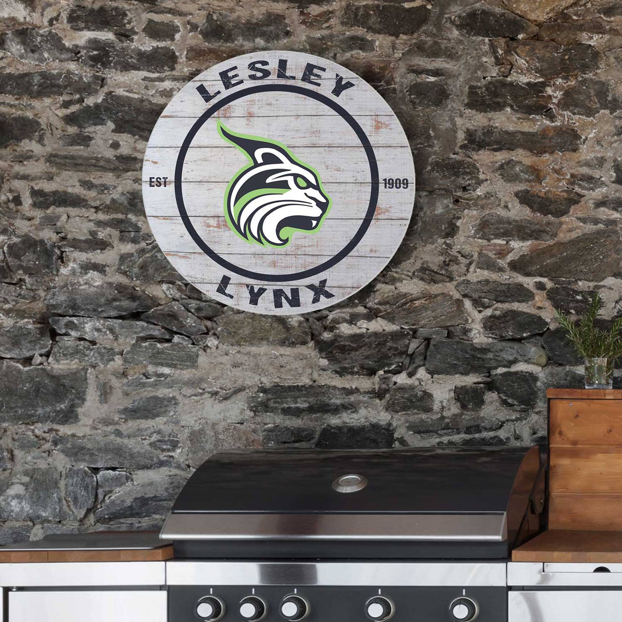 LESLEY  
EST 1909  
LYNX