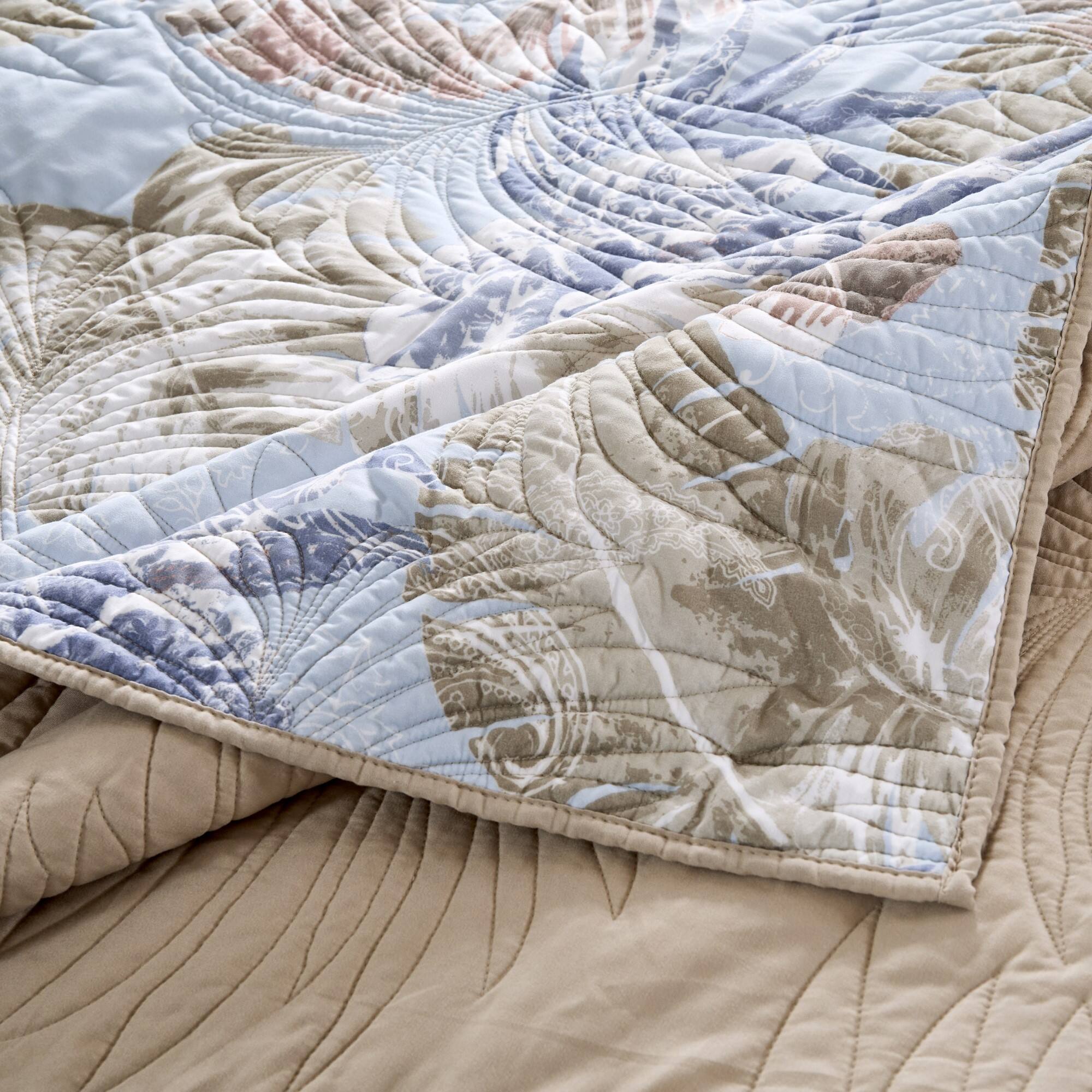 Left. BreeBe - Tropics Mist Quilt Set - 2 Piece Twin/XL - Mist.