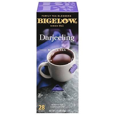 FAMILY TEA BLENDERS  
BIGELOW  
SINCE 1945  

Darjeeling  
BLACK TEA  

28 TEA BAGS  
REMOVE FOR DISPENSER USE  

NET WT 2.11 OZ (59g)