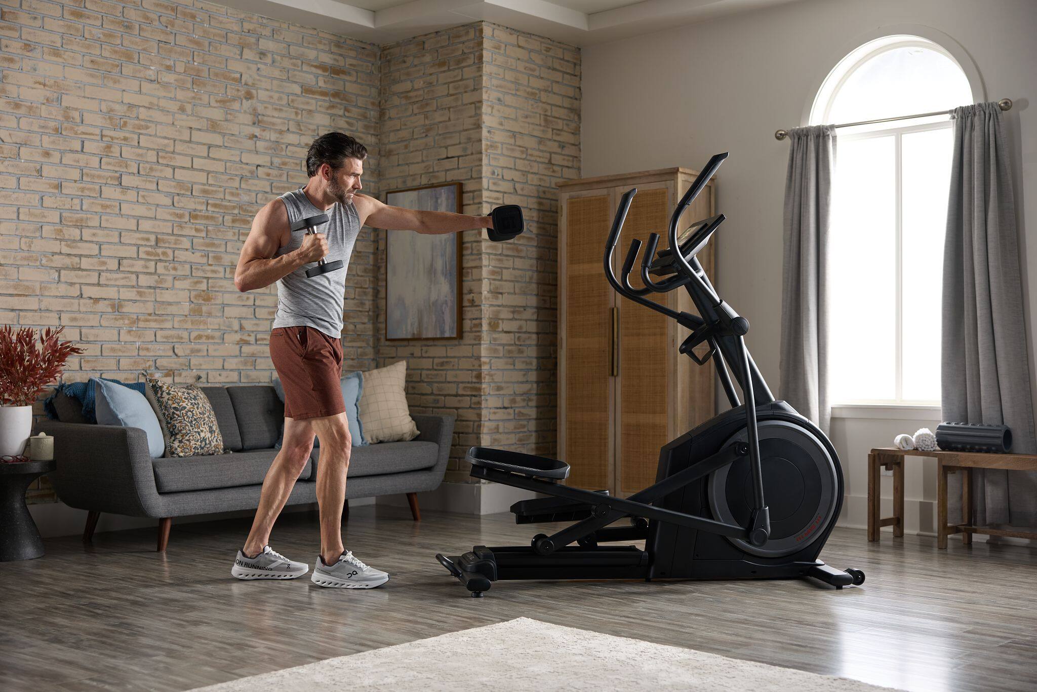 Alt View 15. ProForm - Carbon EL - Black.