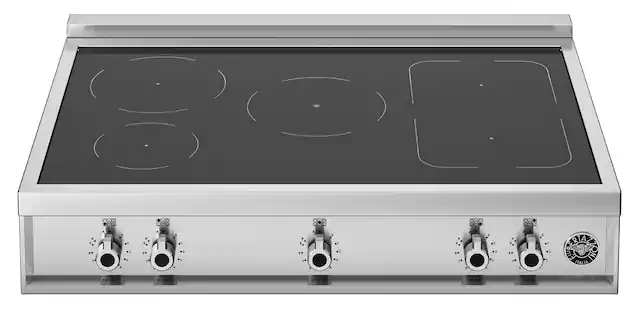 Front. Bertazzoni - 36" Induction Rangetop - Black.