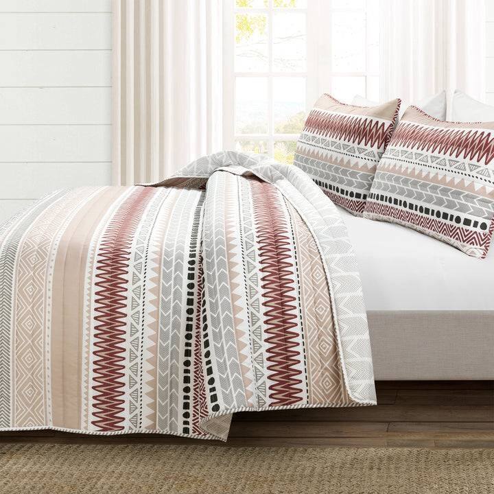 Angle. Hivvago - Full/Queen Lightweight Rustic Red Chevron Stripe Reversible 3 Piece Quilt Set - Red.