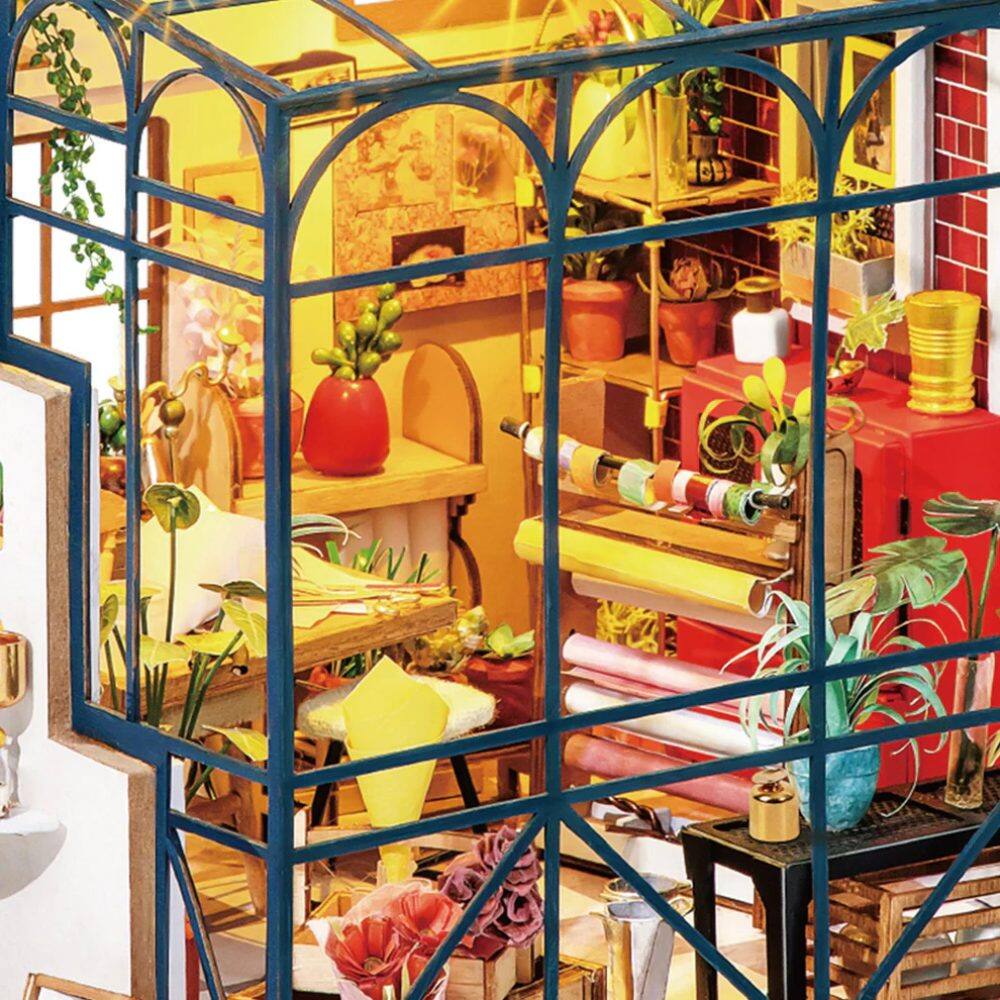 Left. 3D Puzzle - DIY 3D House Puzzle - Emily's Flower Shop 258pcs.