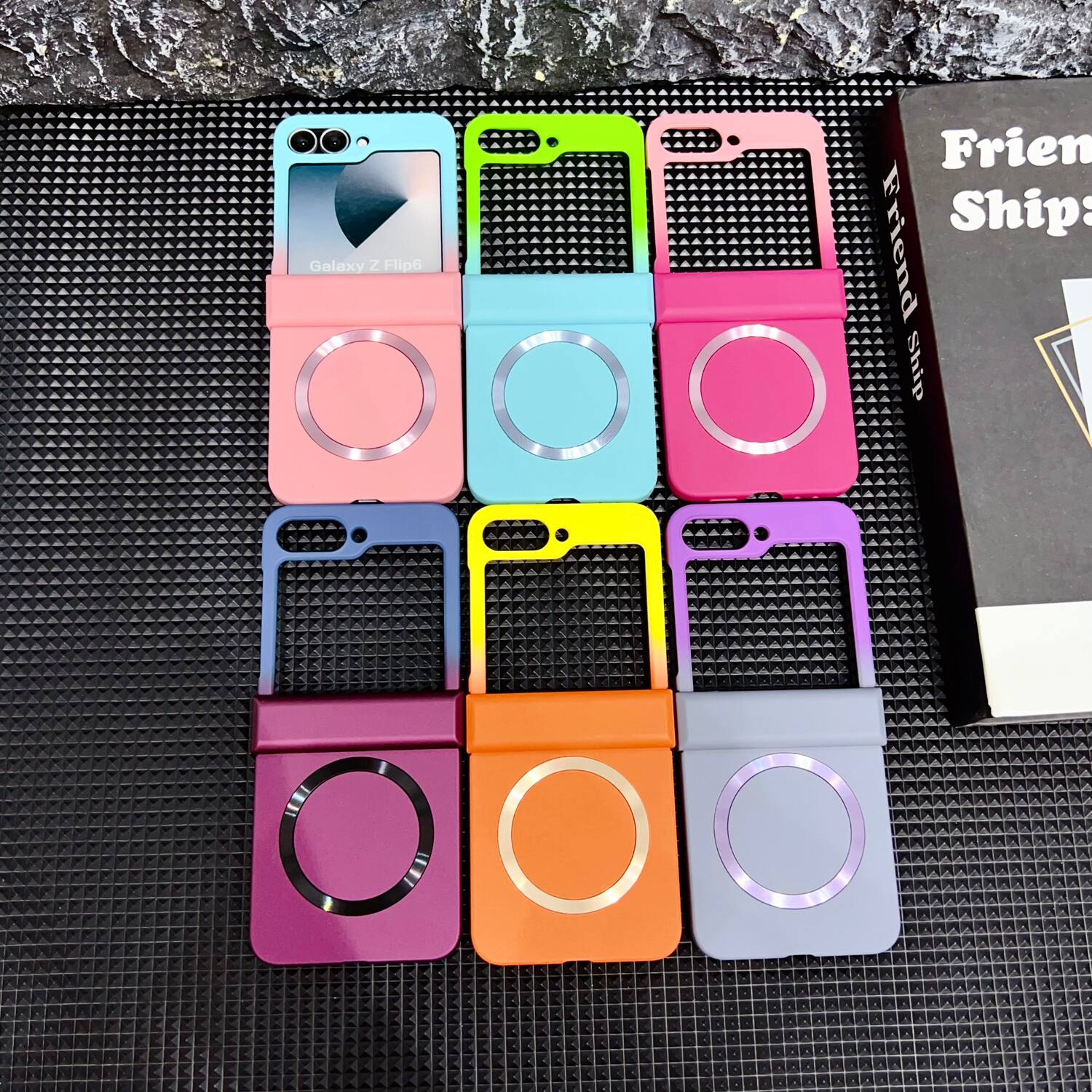 Galaxy Z Flip6  
Friend Ship