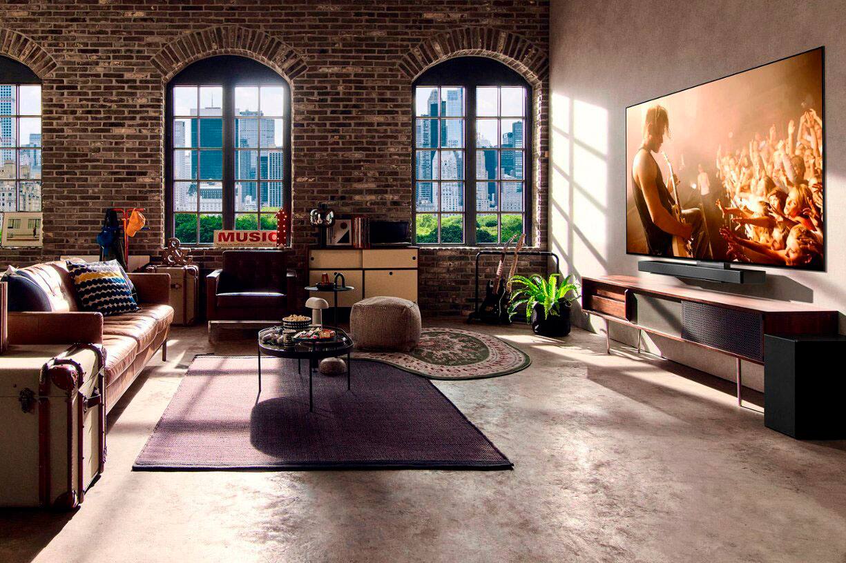 Alt View 15. LG - LG - Refurbished 77" Class C3 Series OLED evo 4K UHD Smart webOS TV - (2023).