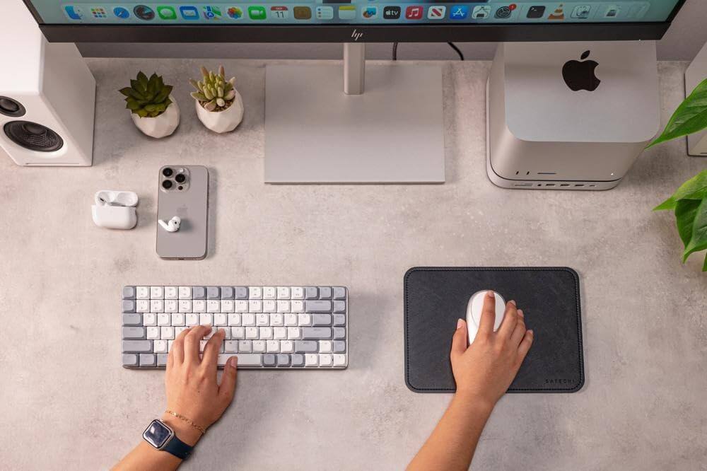 Alt View 5. Satechi - Vegan-Leather Premium Mouse Pad - Black.