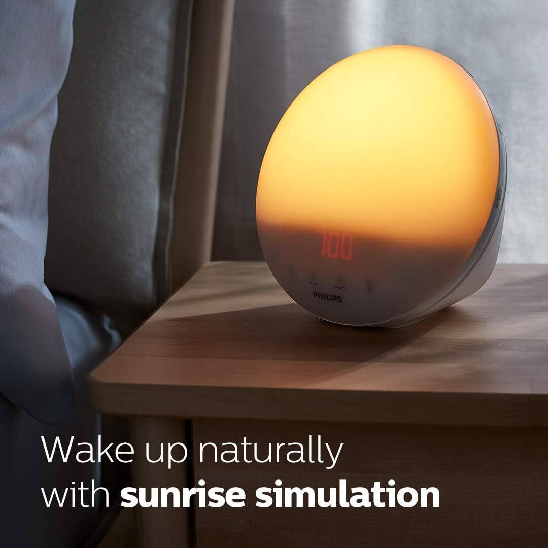 100 PHILIPS  
Wake up naturally with sunrise simulation