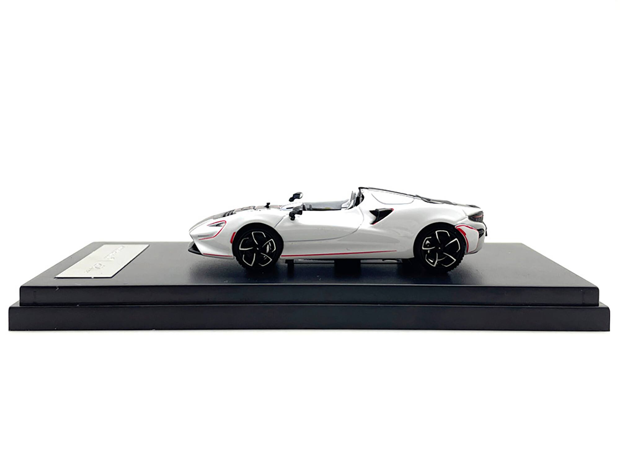 Angle. LCD Models - McLaren Elva Convertible White with Carbon and Red Stripes 1/64 Diecast Model Car by LCD Models - White with Carbon and Red.