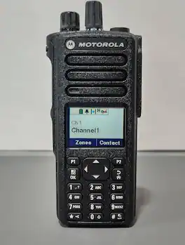 Motorola - XPR 7550e UHF 403-512 Digital Display Portable Two-Way Radio Bluetooth WIFI AAH56RDN9RA1AN - Black