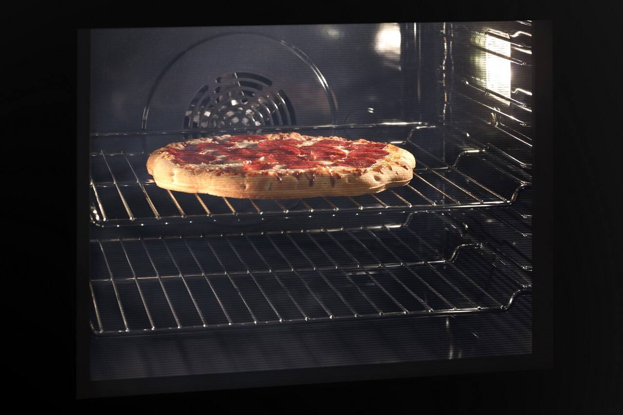 Alt View 10. Whirlpool - 24 in. Built-In Double Electric Convection Wall Oven with WiFi - White.