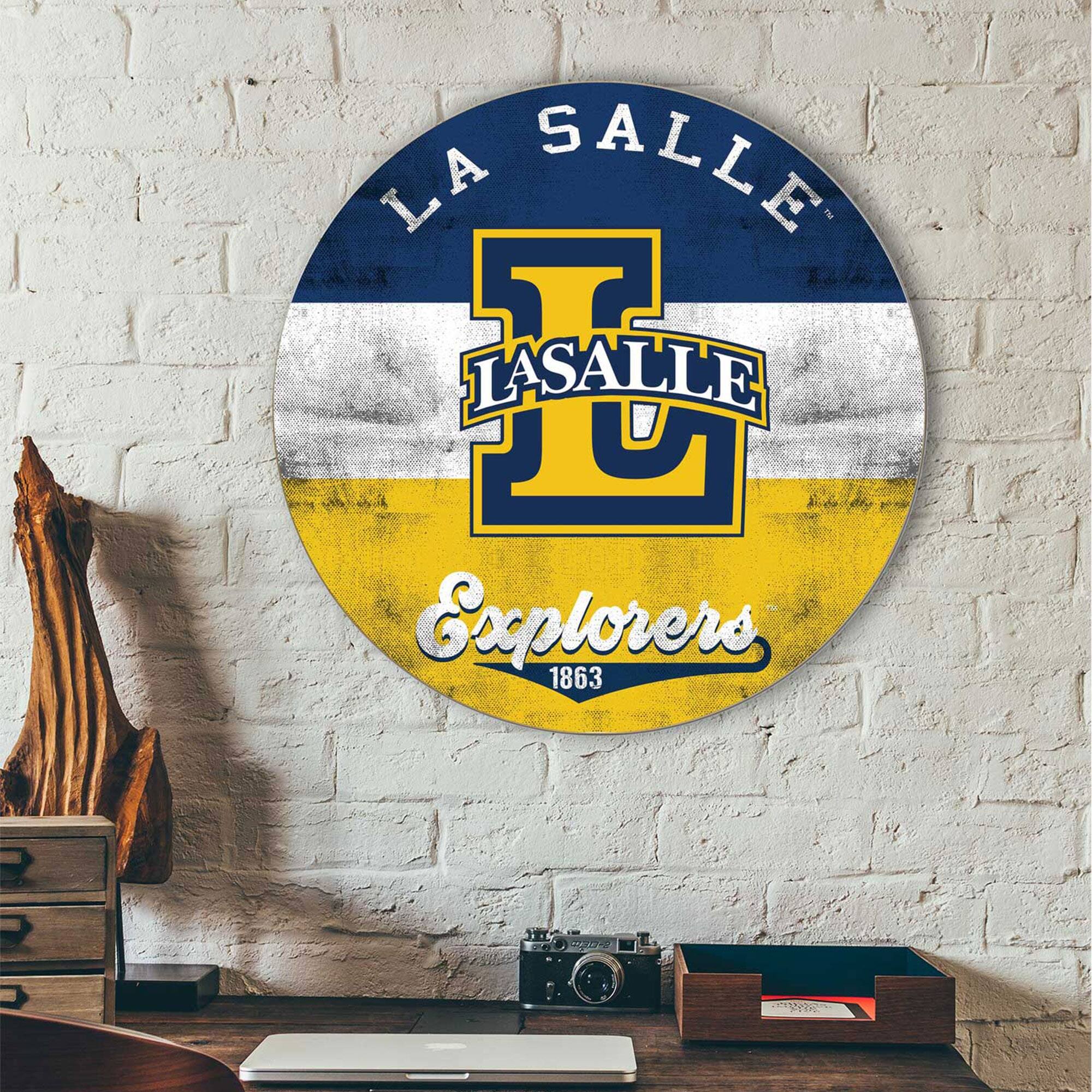LA SALLE  
LASALLE  
Explorers  
1863