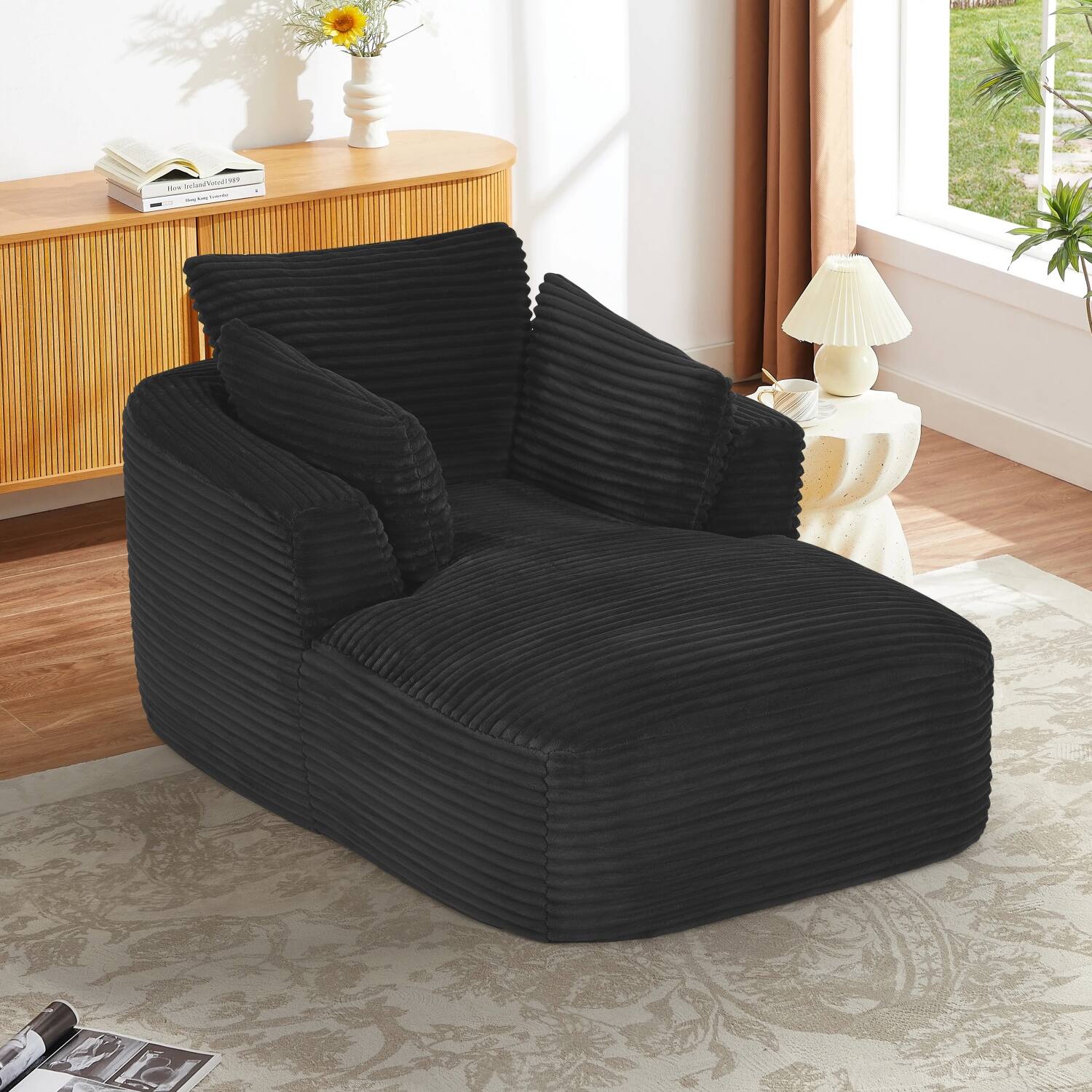 The text on the image reads:

"THE SECRET HISTORY
By Donna Tartt"