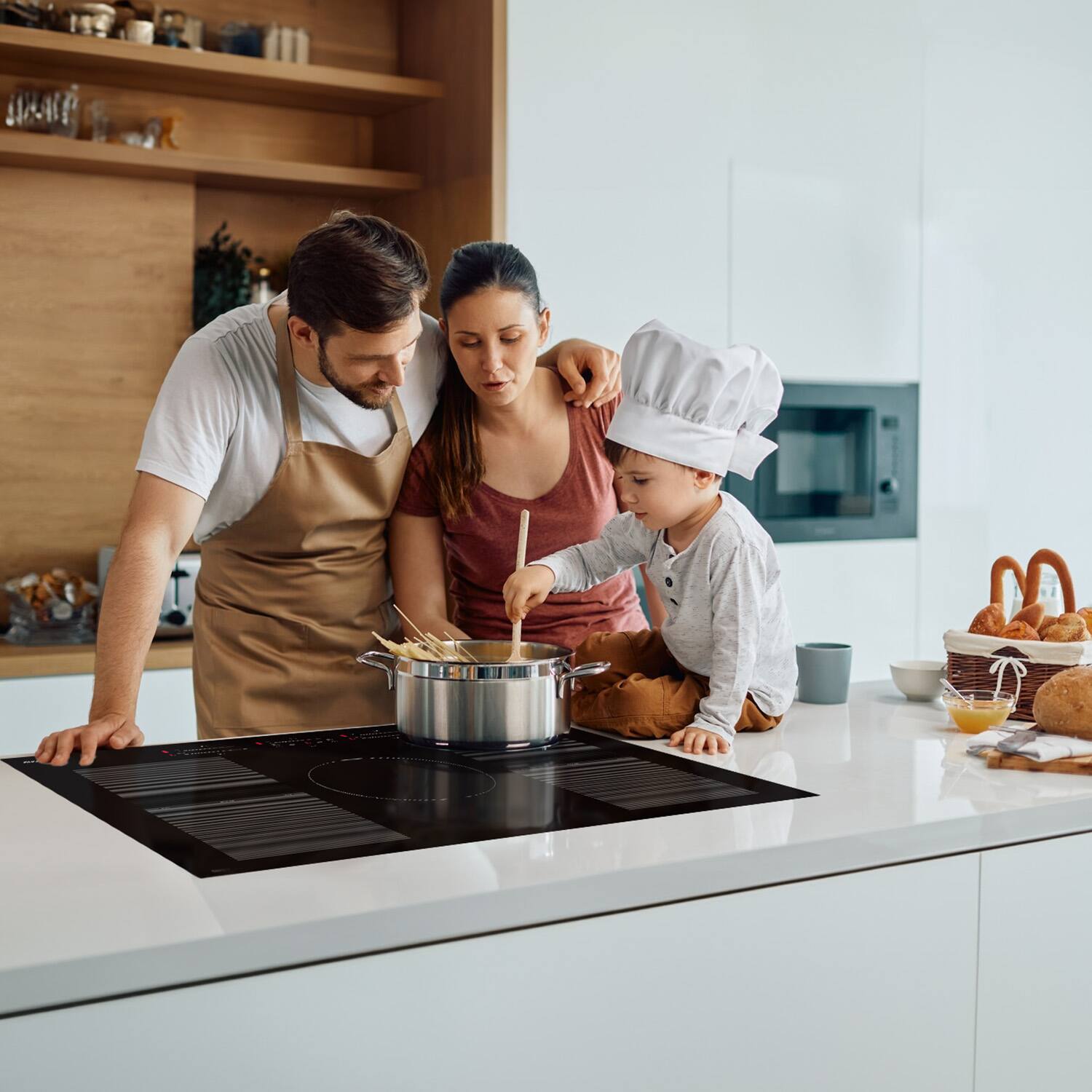 Alt View 5. GASLAND - 30 inches Induction Cooktop with 5-Elements - Black.