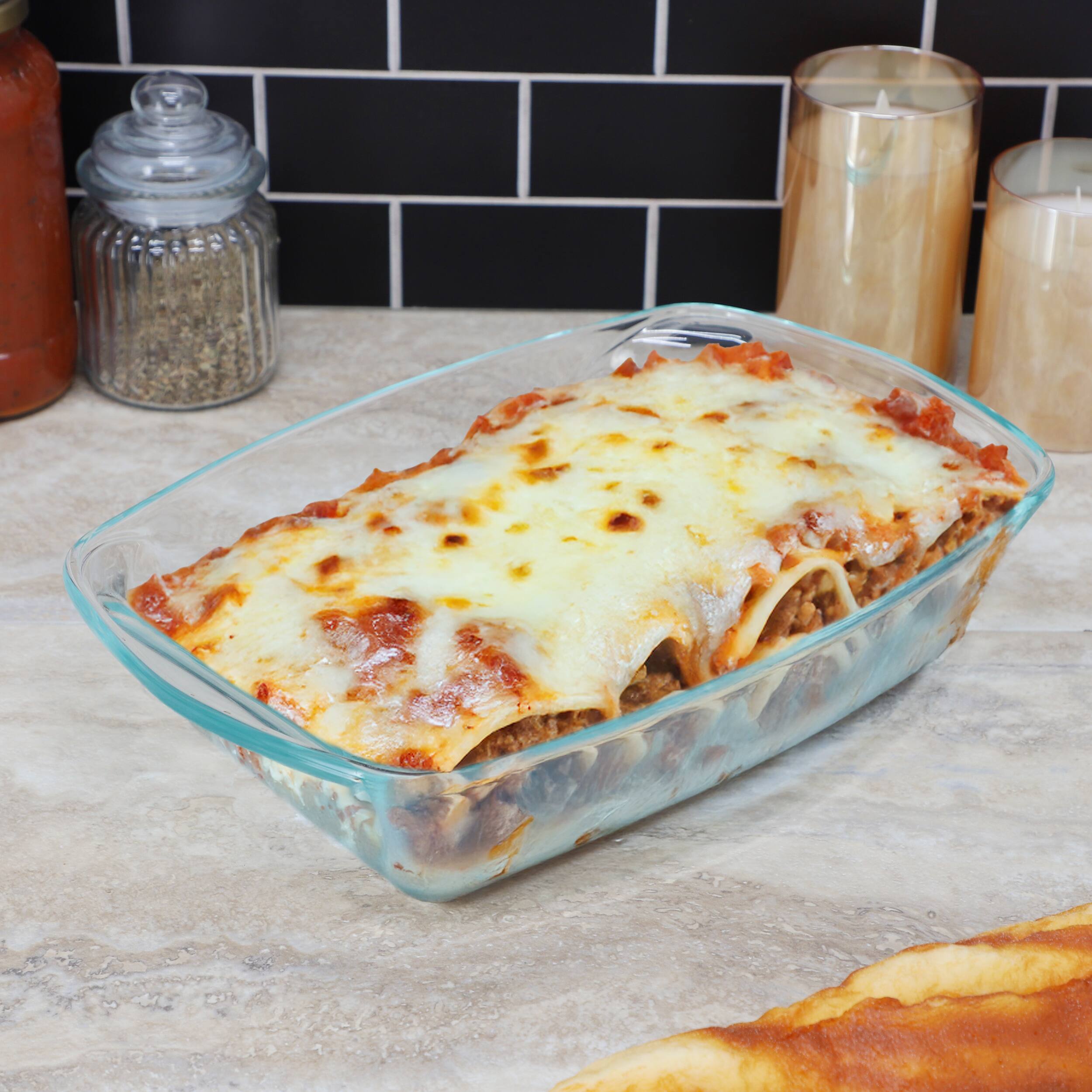 Alt View 4. Gibson - Soho Lounge Carnegie Hill 12.6 inch x 8.3 Inch x 2.8 Inch Tempered Glass Lasagna Pan with Built in Handles - Clear.