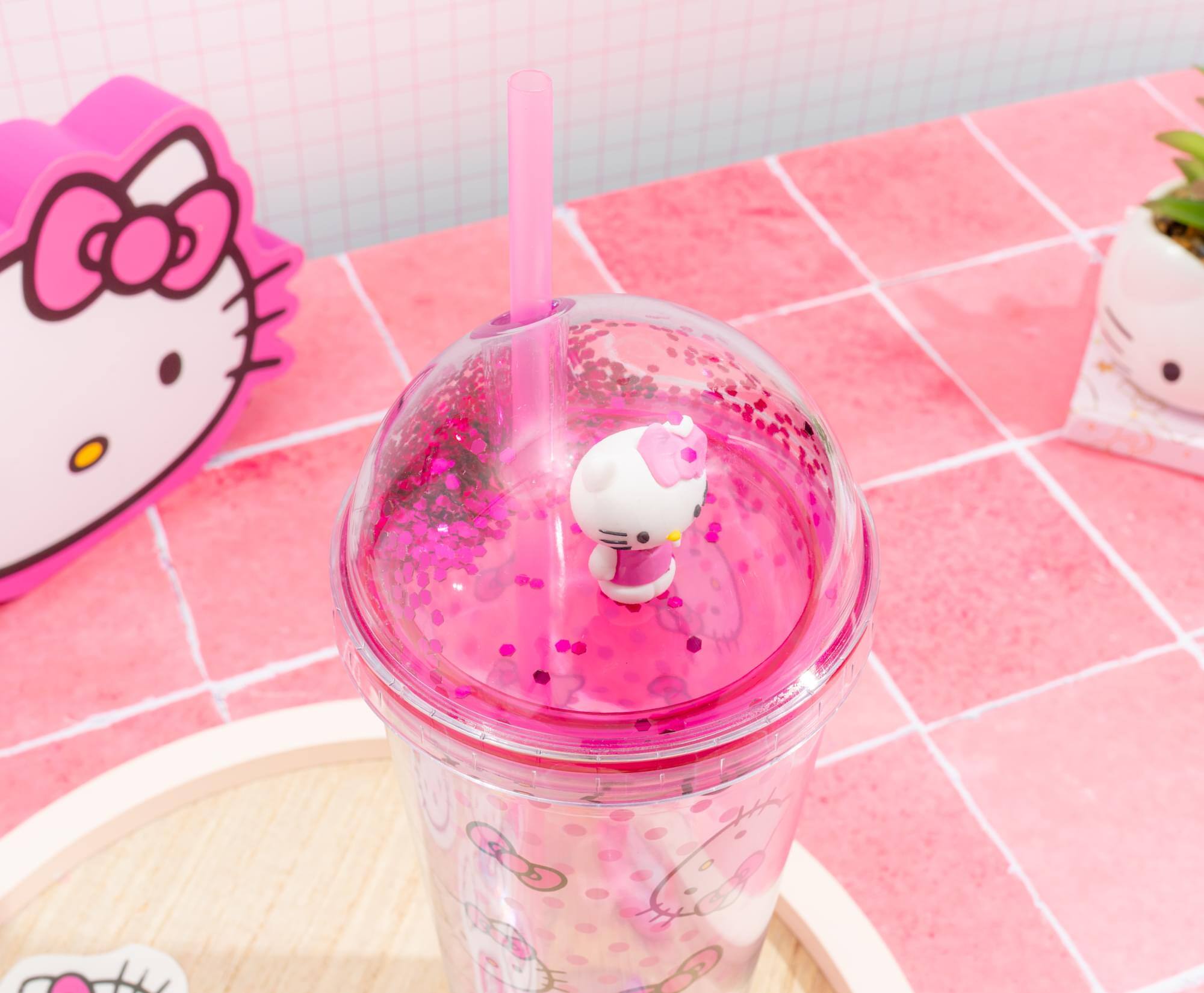 Alt View 3. Silver Buffalo - Sanrio Hello Kitty 24-Ounce Confetti Carnival Cup With Dome Lid and Straw - Pink.