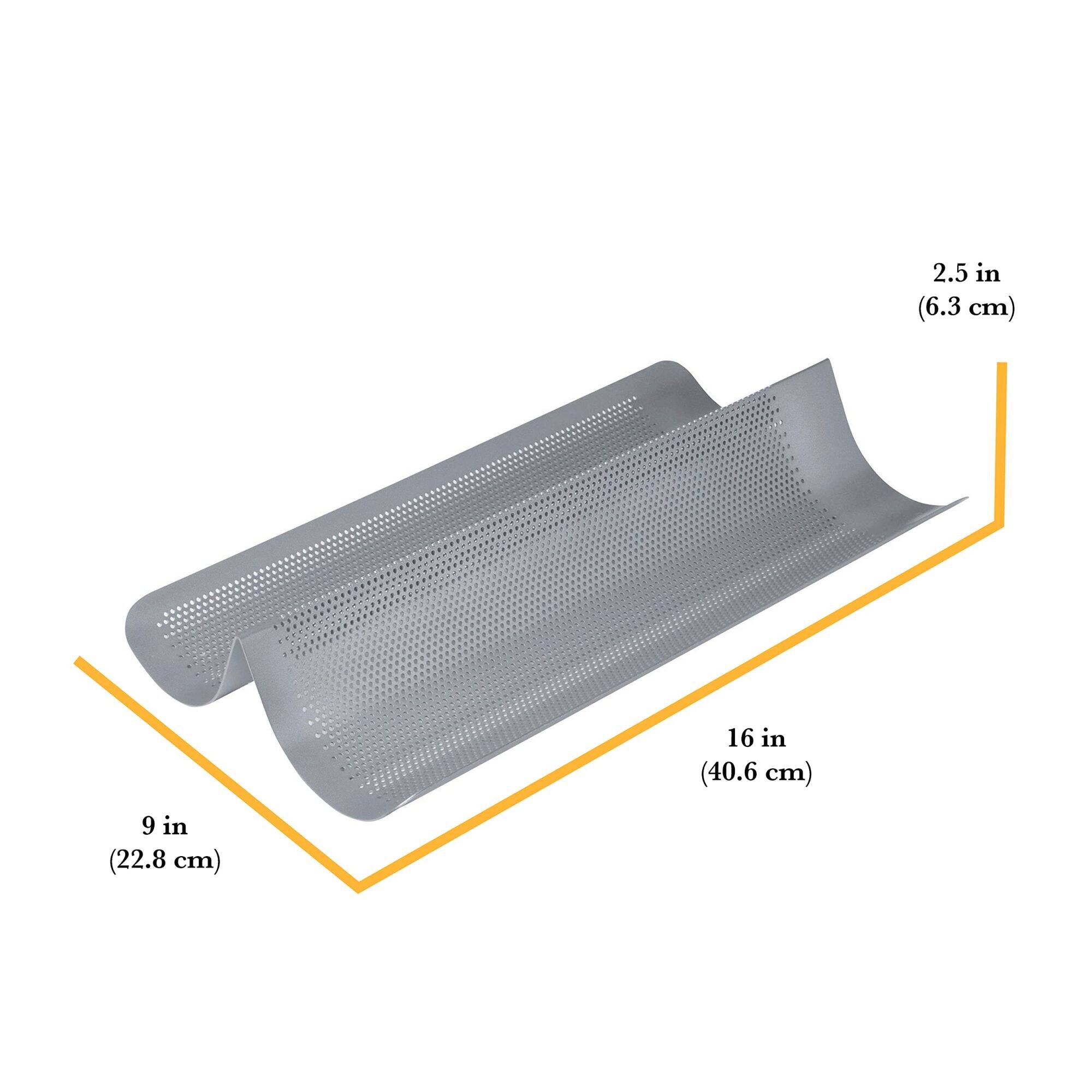 2.5 in (6.3 cm)  
16 in (40.6 cm)  
9 in (22.8 cm)