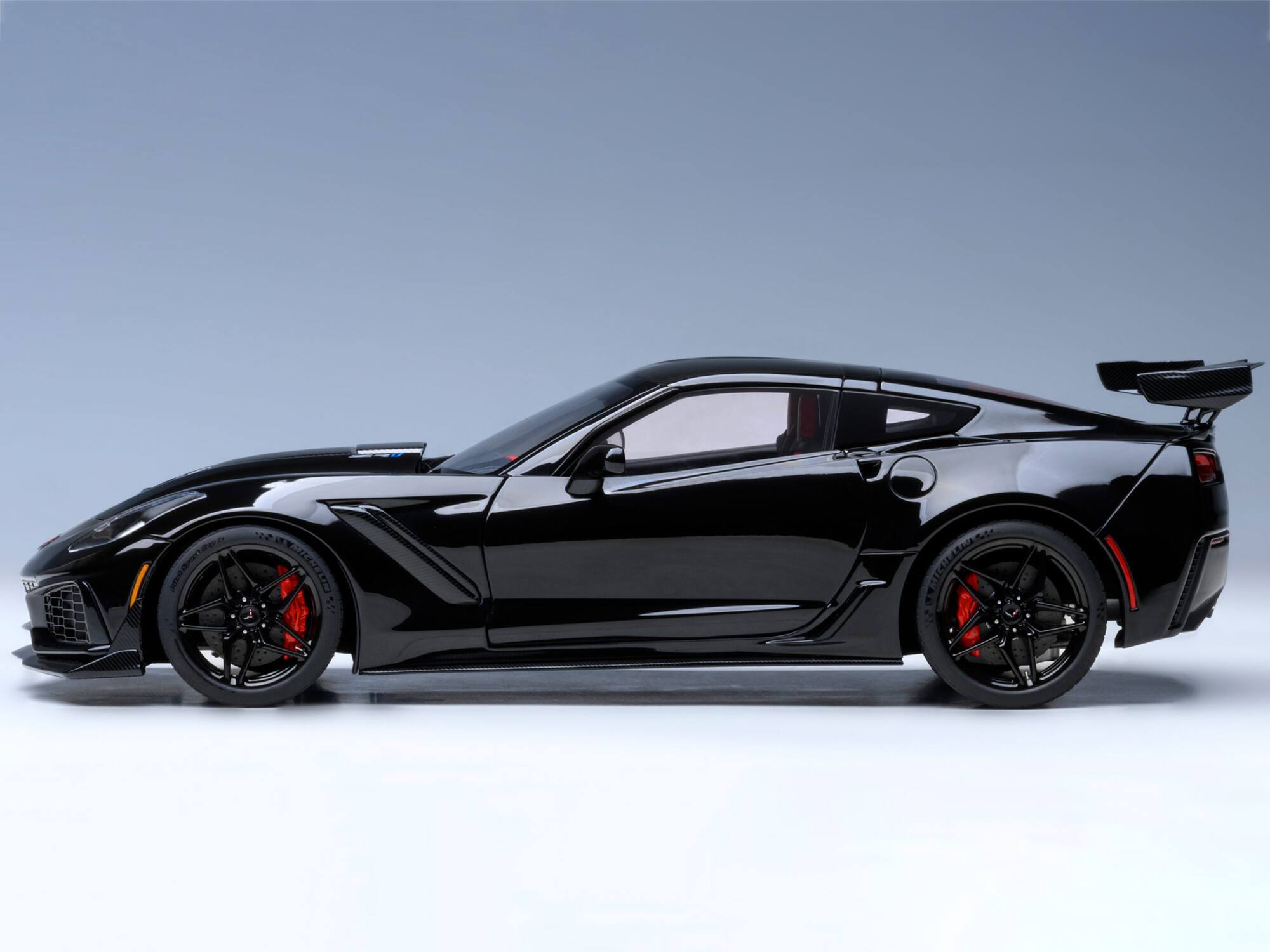 Alt View 7. Autoart - 2019 Chevrolet Corvette C7 ZR1 Black with Carbon Top 1/18 Model Car by Autoart.