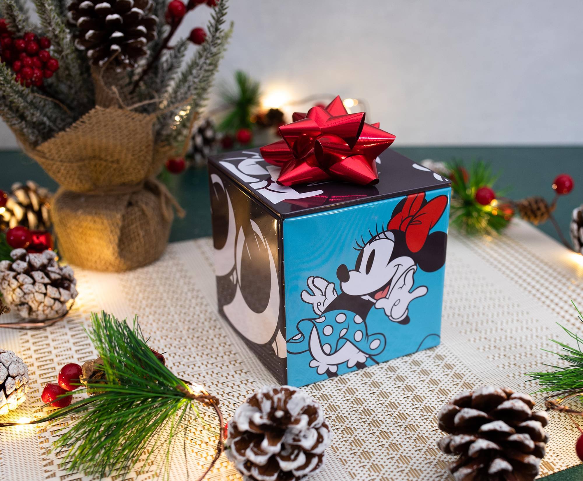 Alt View 10. Ukonic - Disney All Eyes on Minnie Mouse Tin Storage Box Cube Organizer w/ Lid | 4 Inches - Blue.