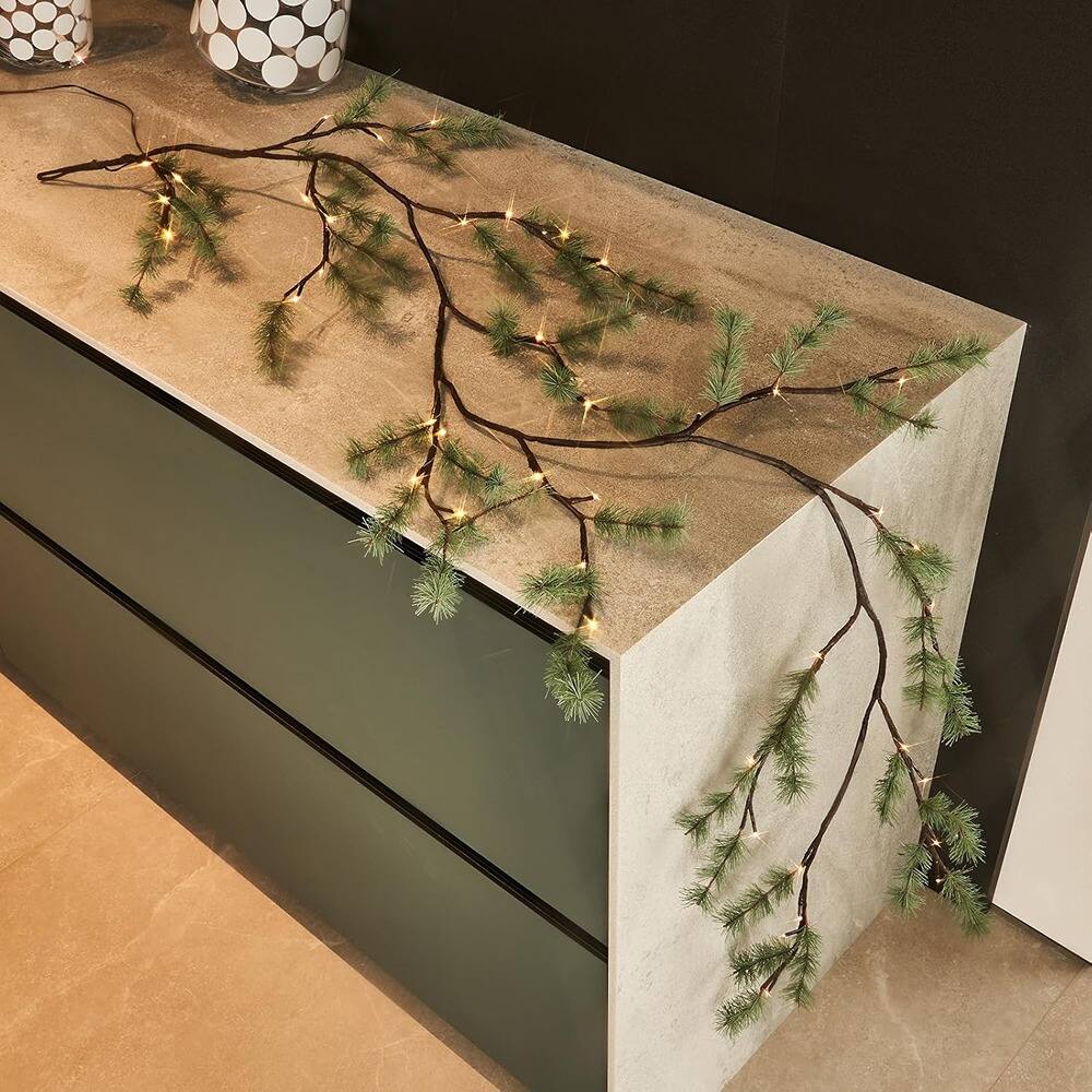 PARKER SLATER - 6FT Lighted Christmas Garland with 48 LED Fairy Lights & Timer - Pine